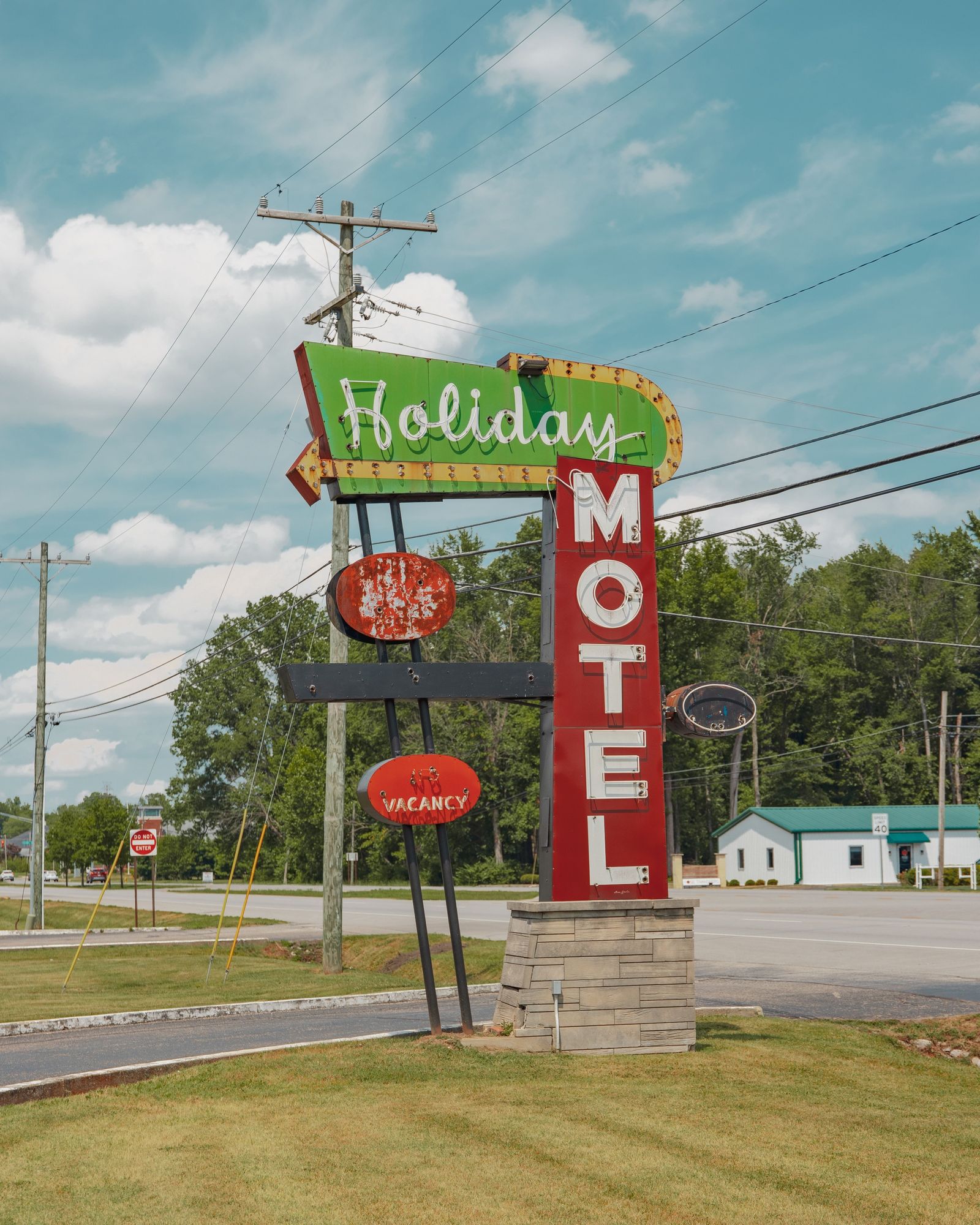 KY Holiday Motel 01