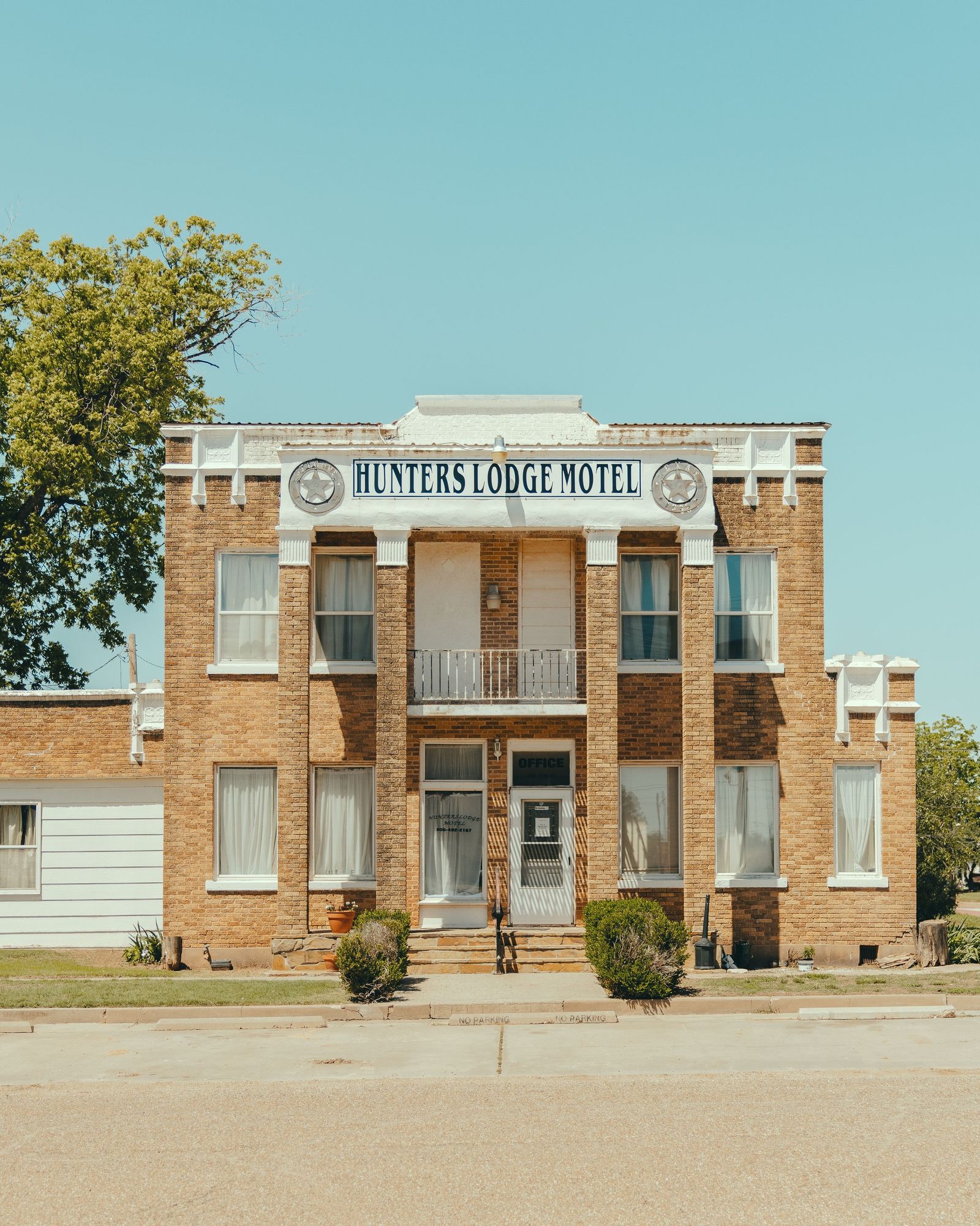 Hunters Lodge Motel