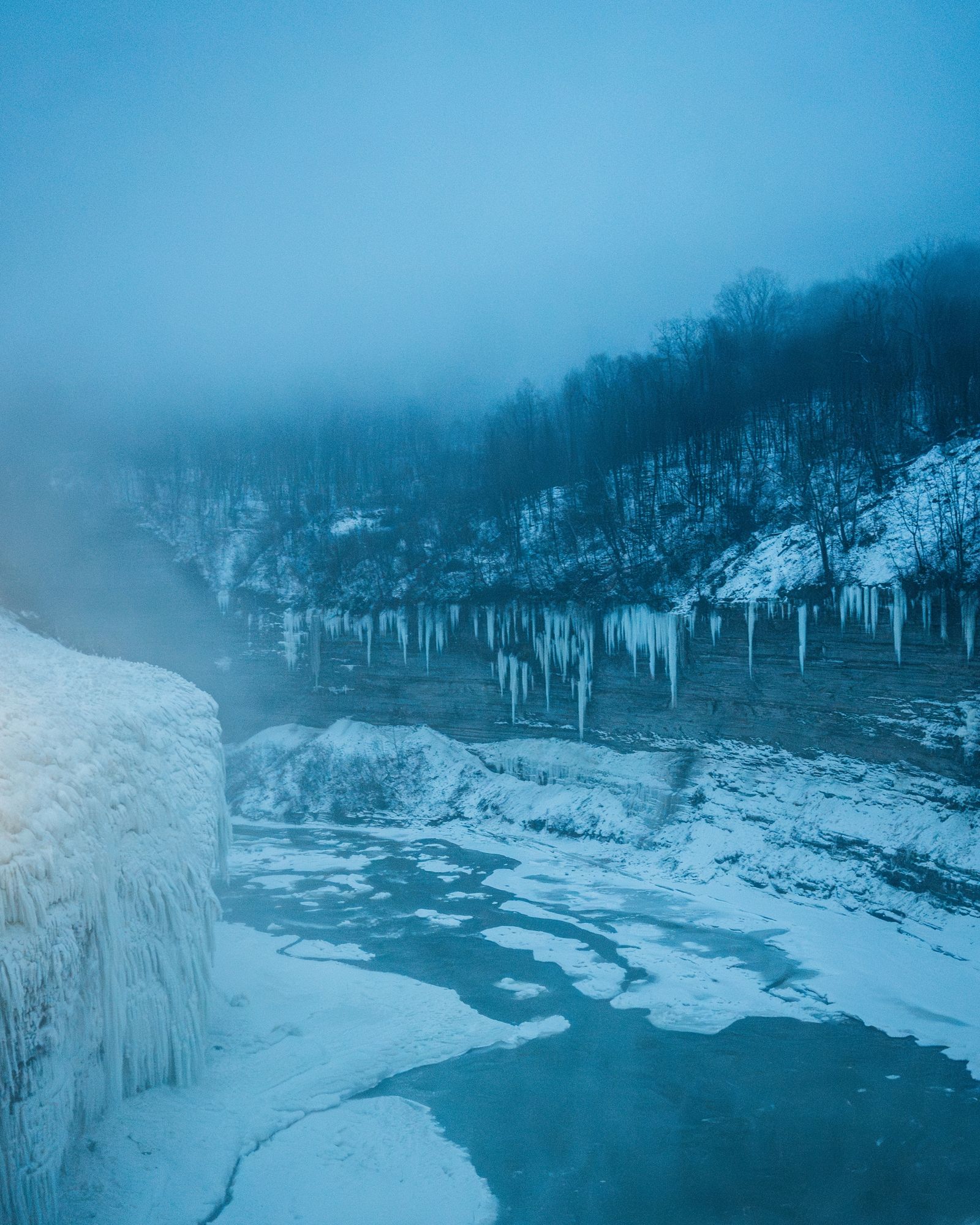 Icy Genesee, Letchworth 01