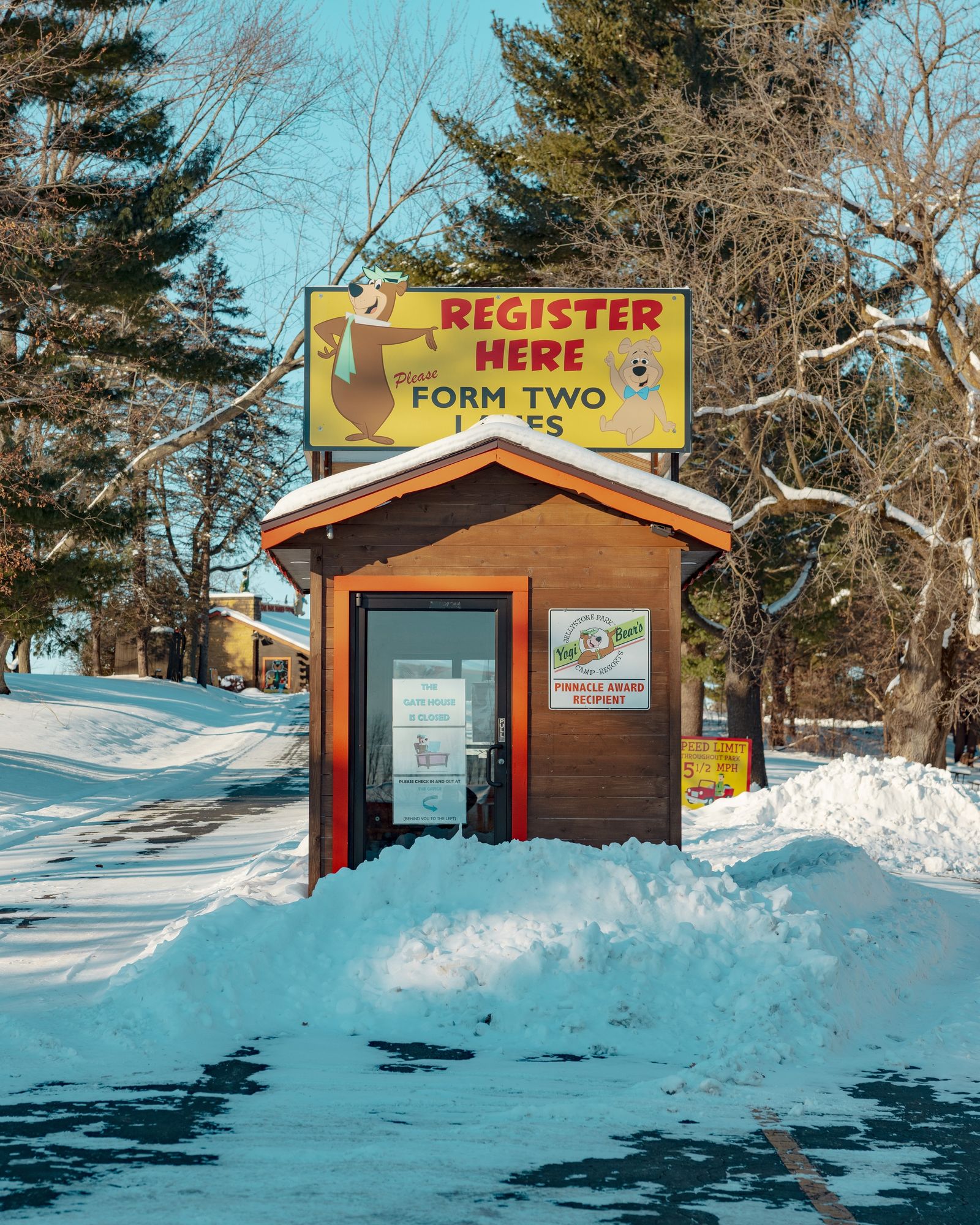 Jellystone Park 02