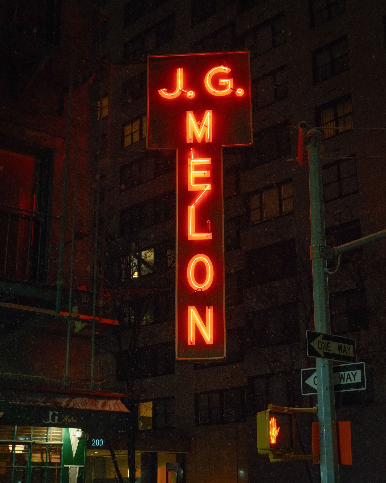JG Melon, Upper East Side