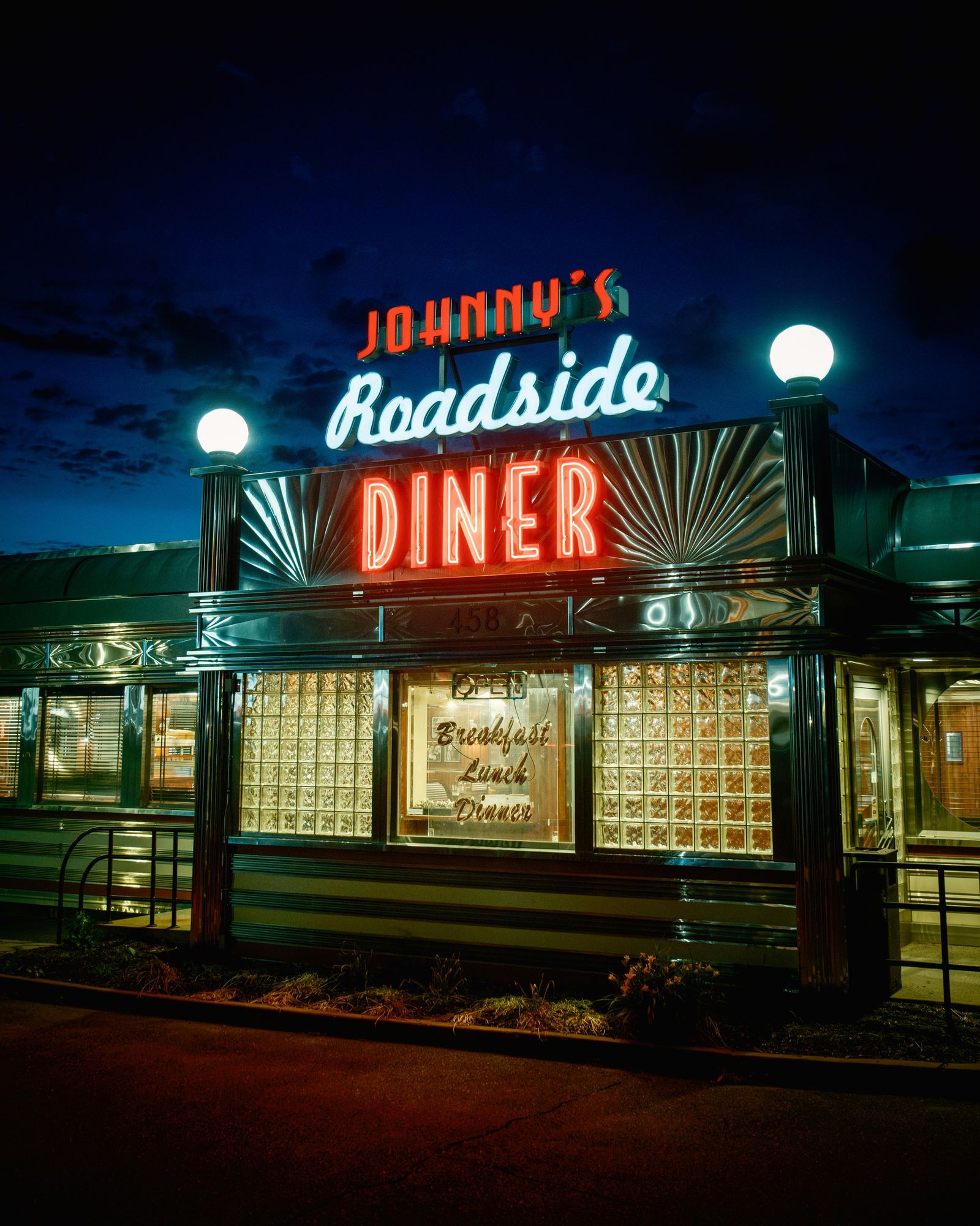 Johnny's Roadside Diner, Hadley