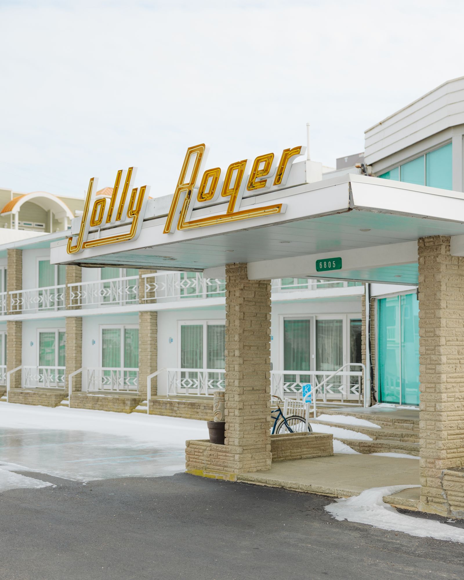 Jolly Roger in Winter 03