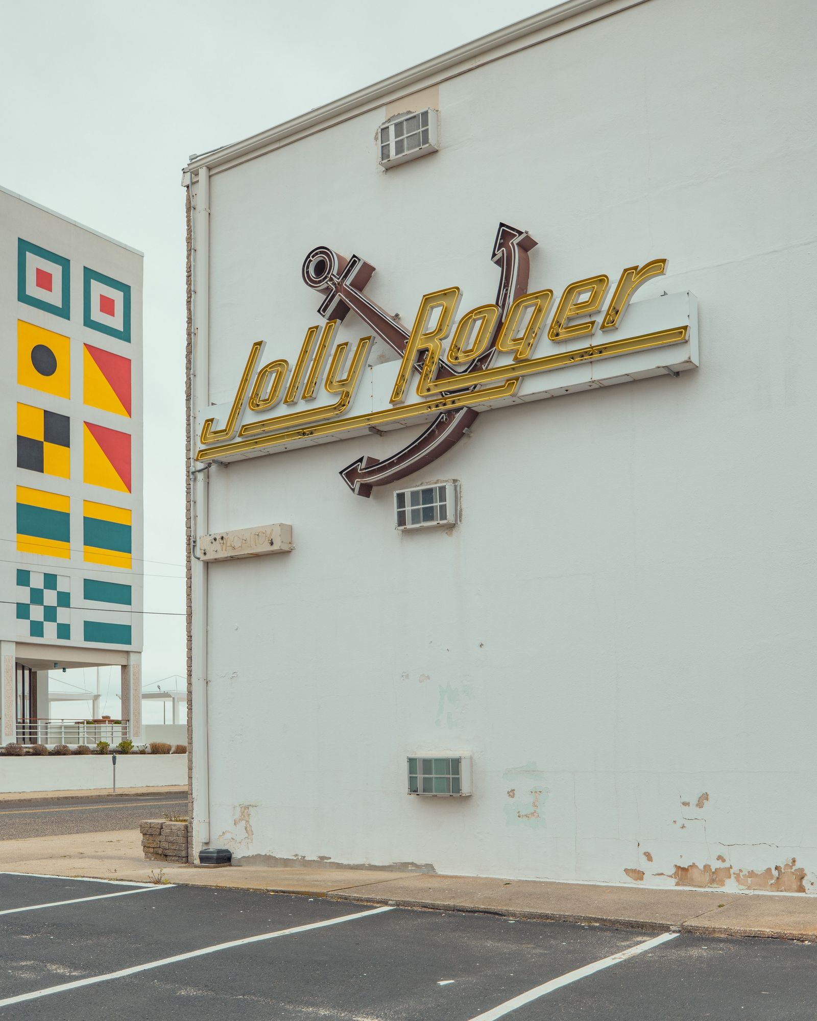 Jolly Roger Motel in Spring 01