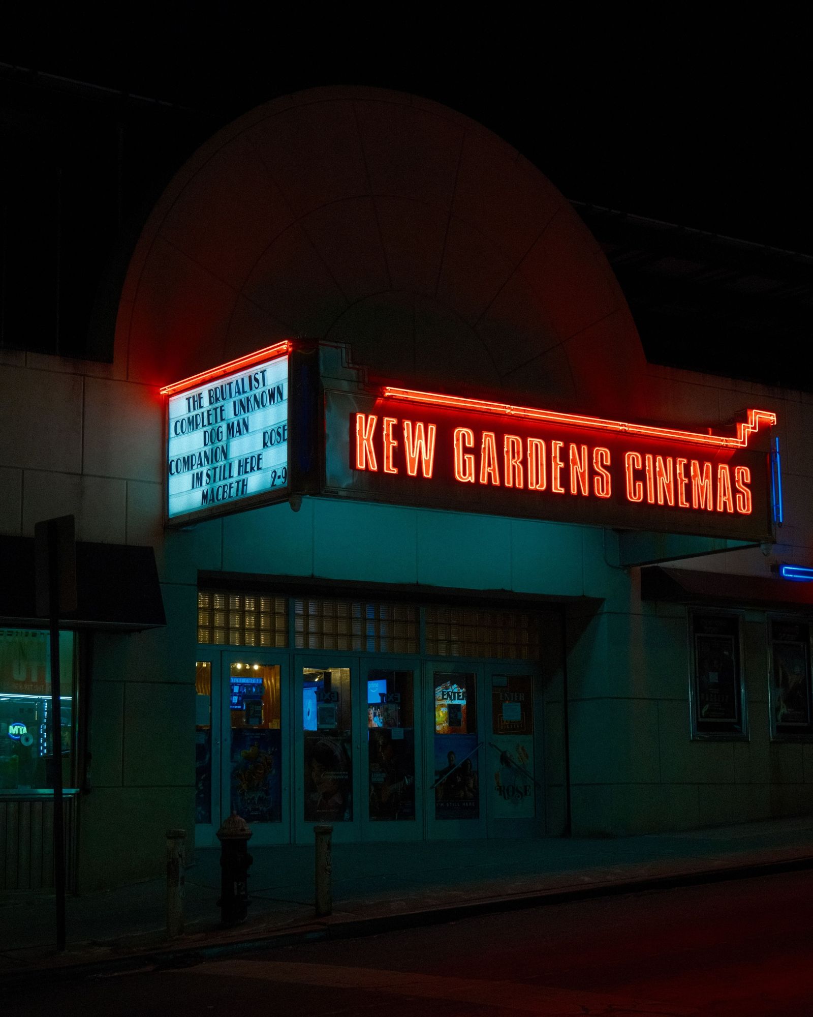 Kew Gardens Cinemas, Queens 04