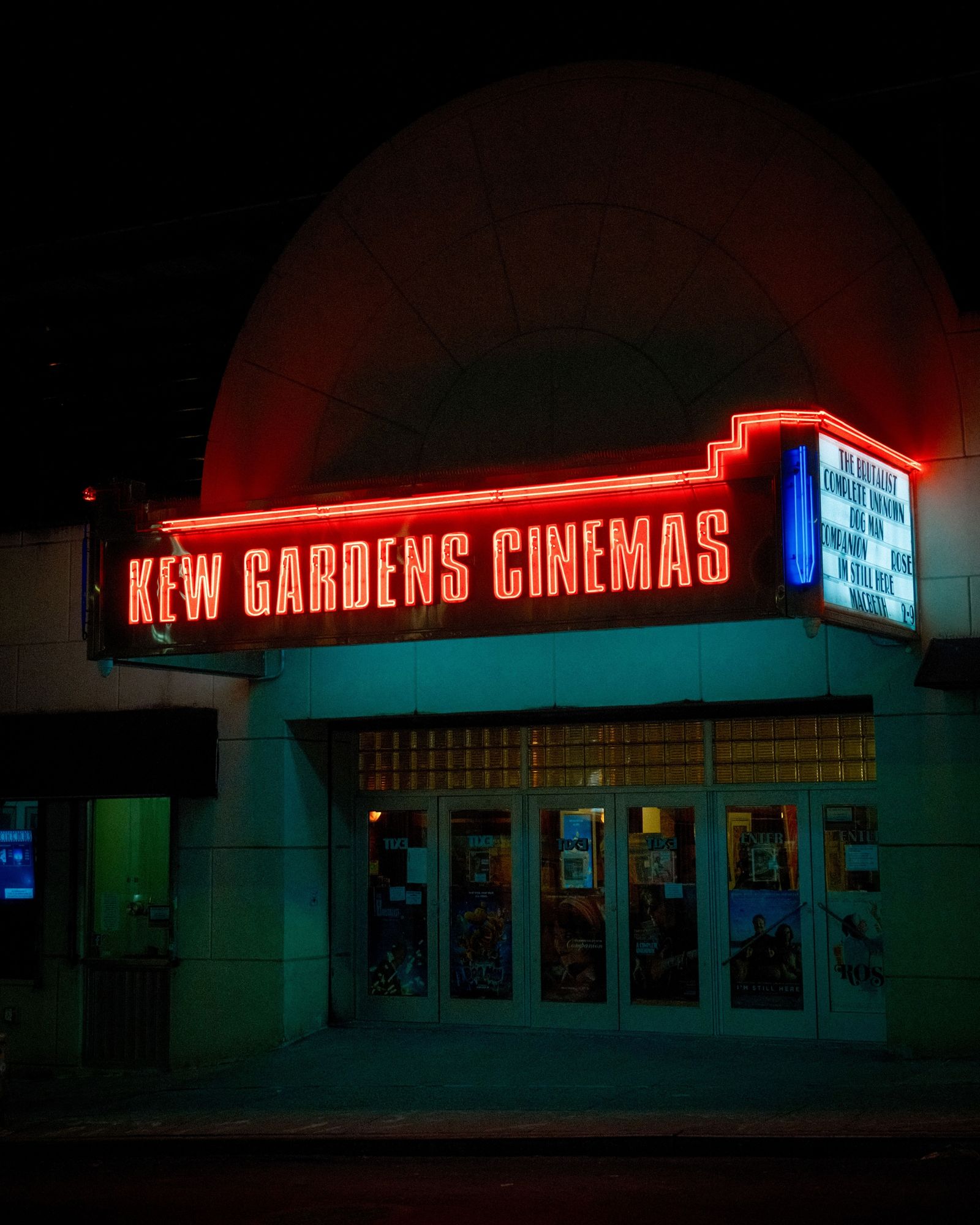 Kew Gardens Cinemas, Queens 03