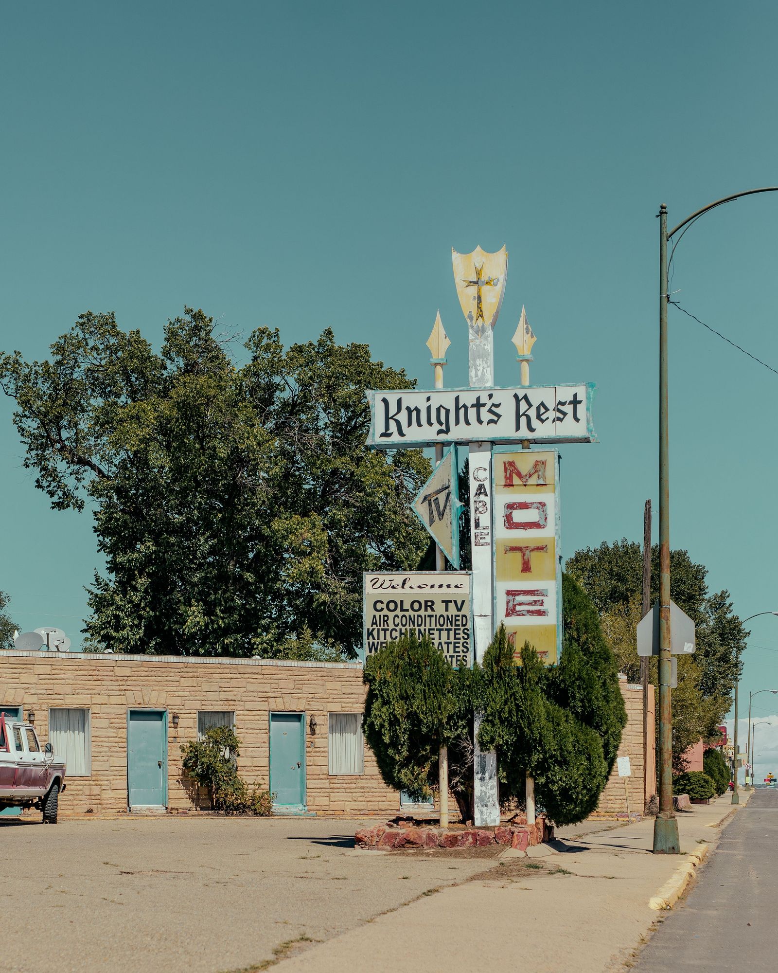 Knight's Rest Motel