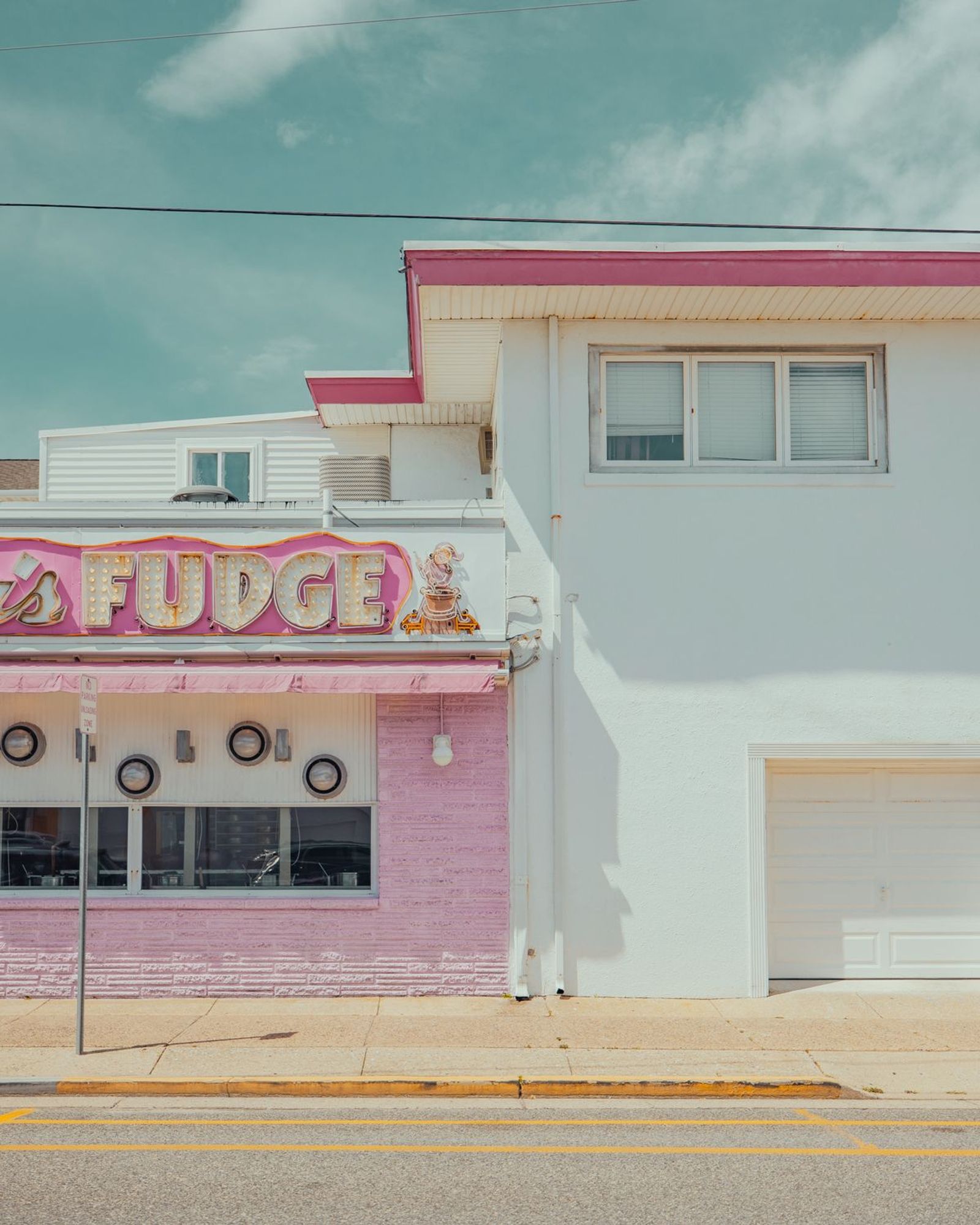 Laura's Fudge Shop in Spring 01