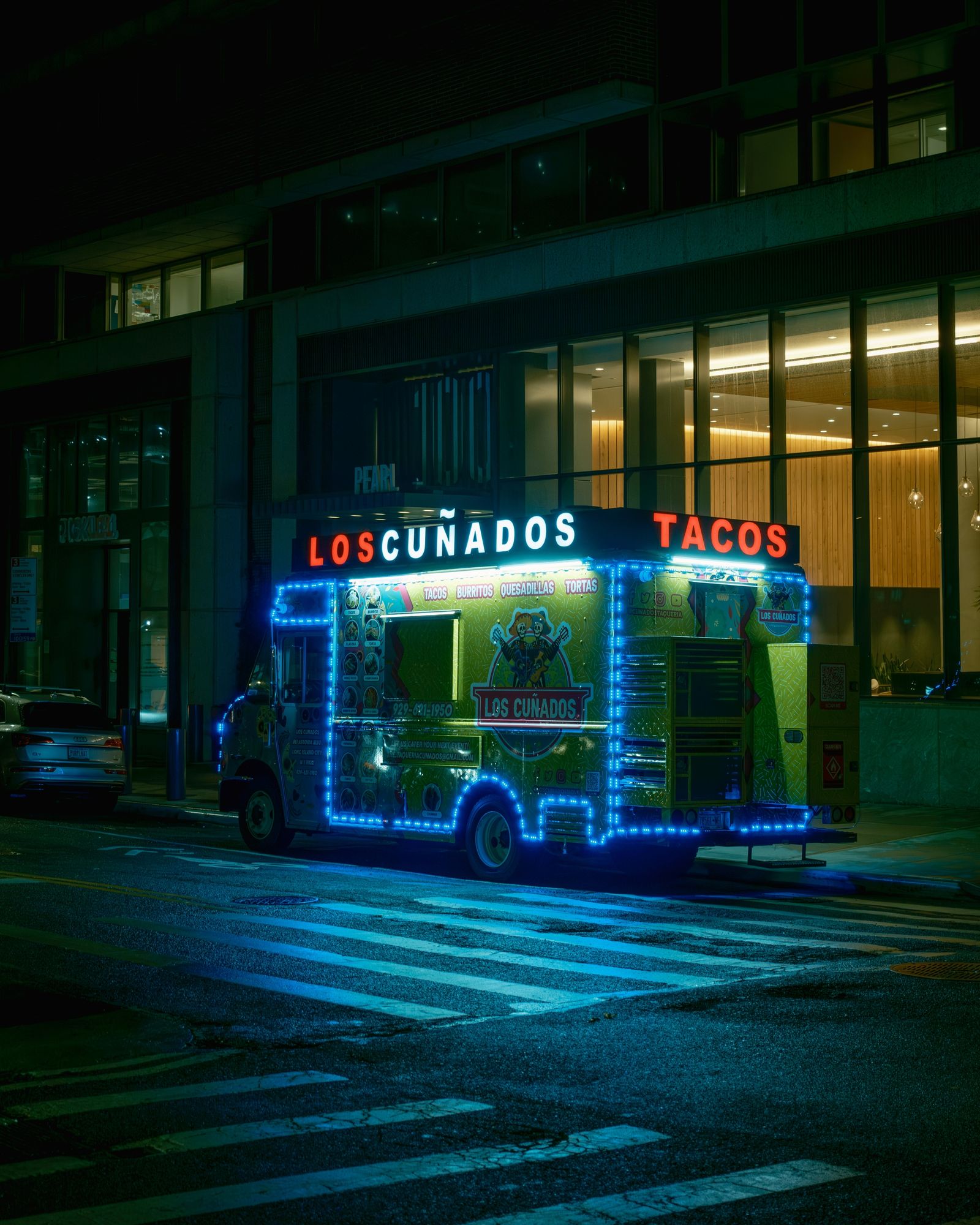 Los Cuñados Taqueria, Manhattan