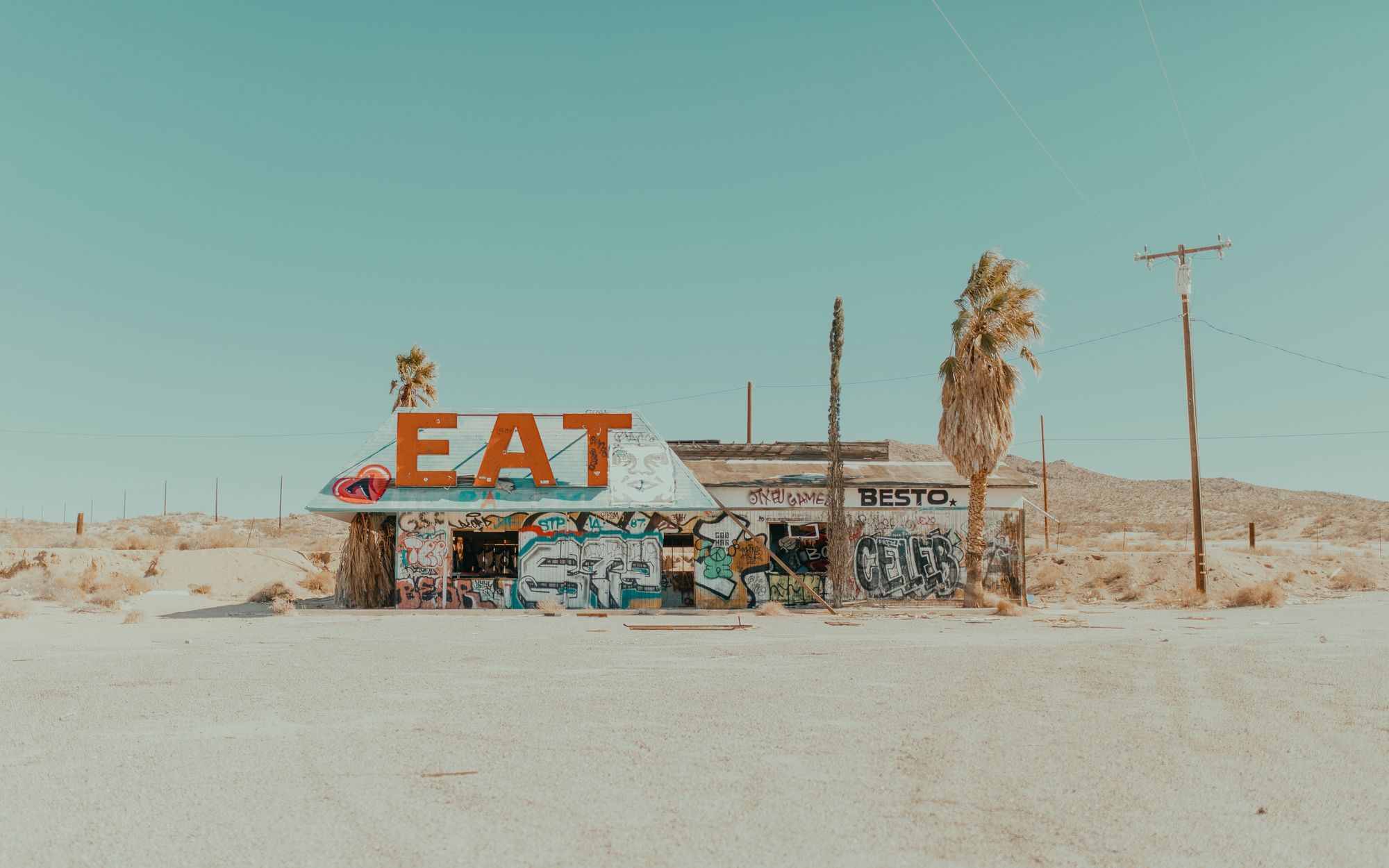 Lo Gas Station 02