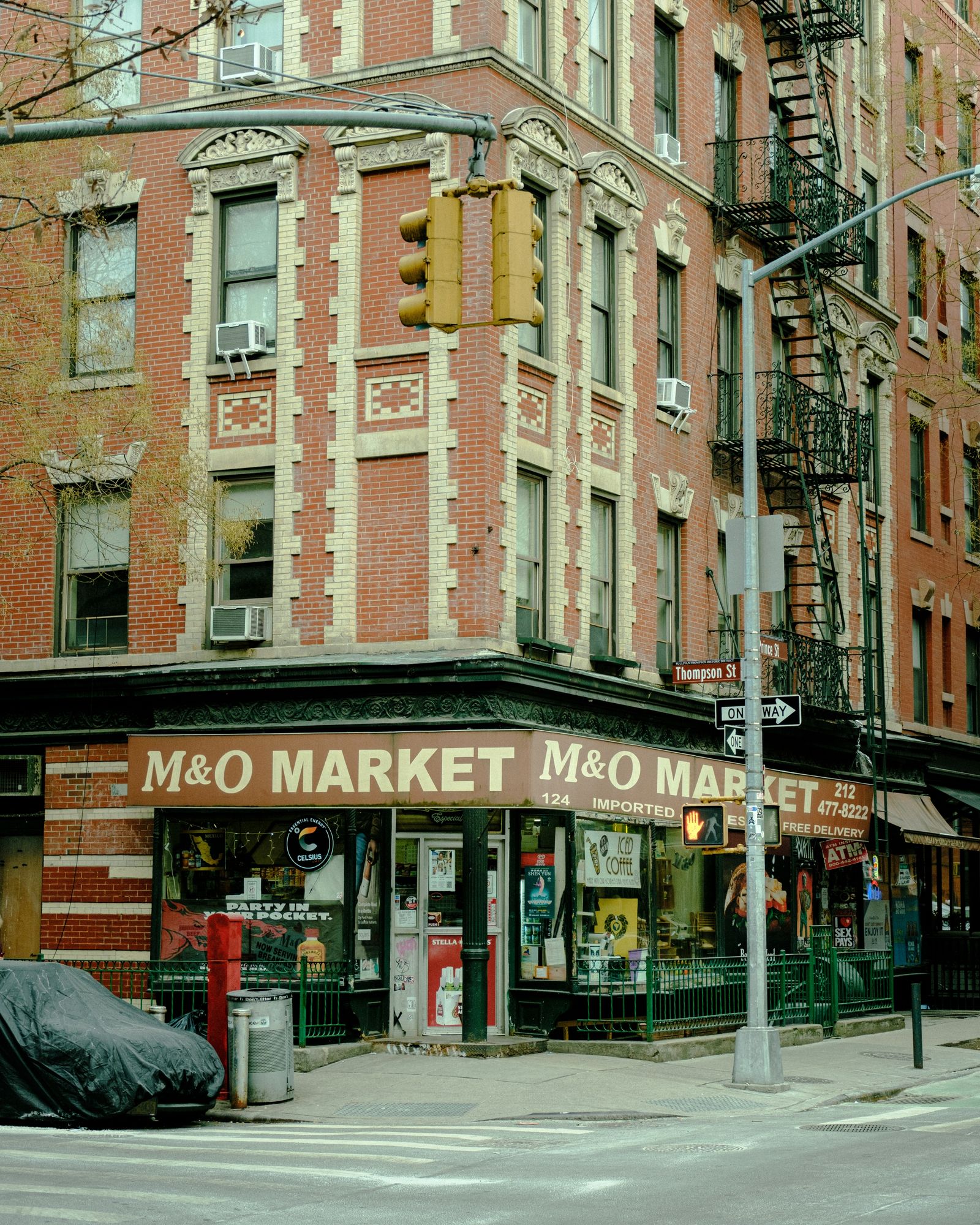 M & O Market, Manhattan
