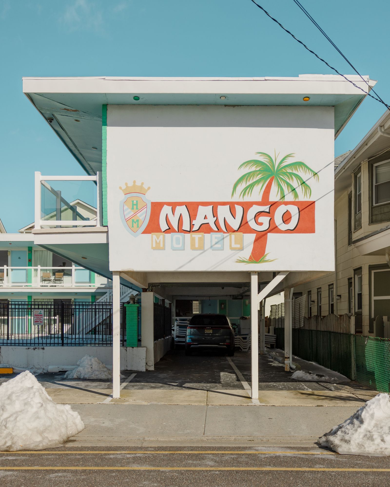 Mango Motel in Winter 01