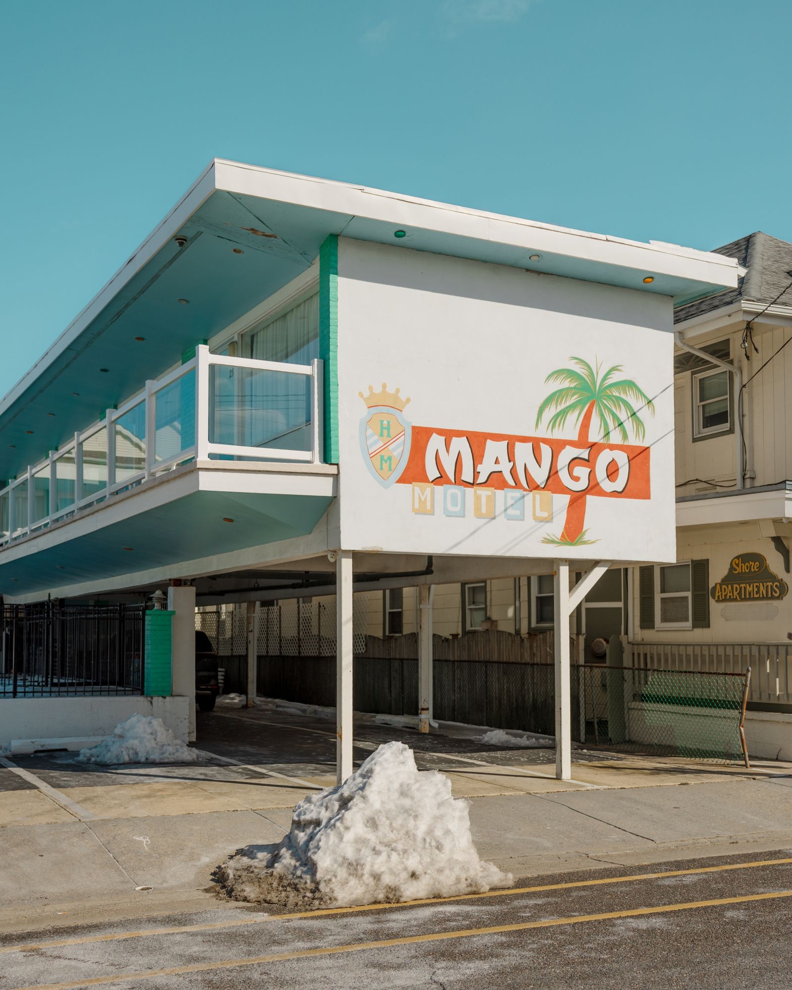 Mango Motel in Winter 02