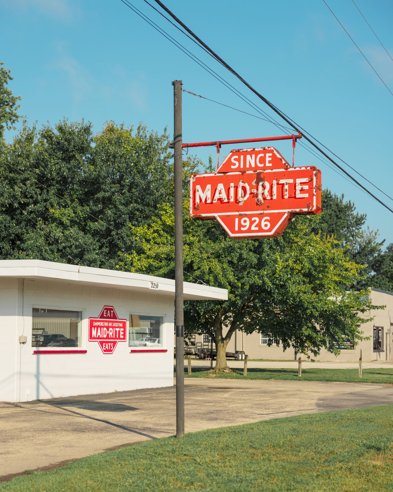 Maid-Rite Sign in Galesburg 01