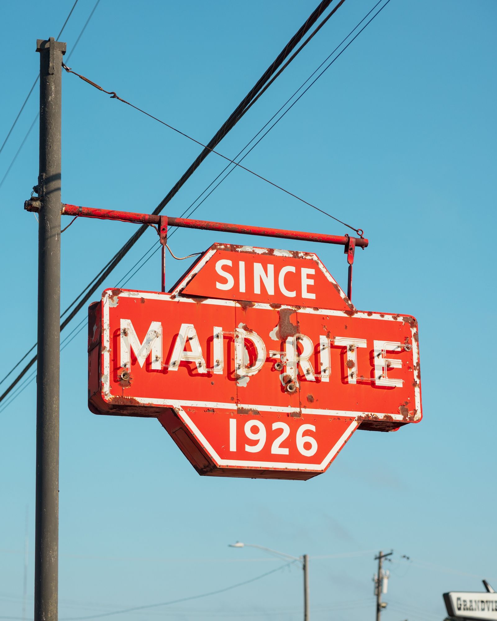 Maid-Rite Sign in Galesburg 03