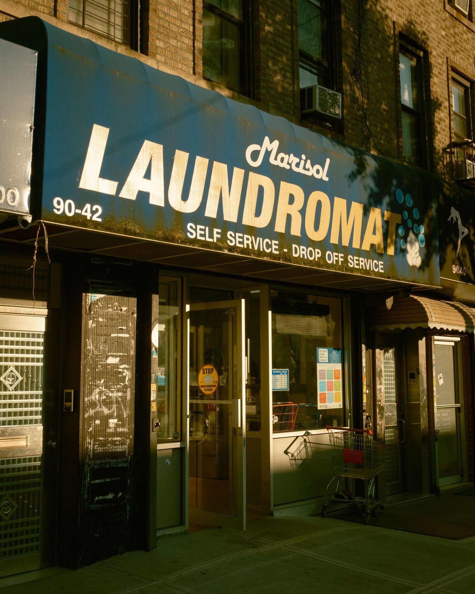 Marisol Laundromat, Elmhurst