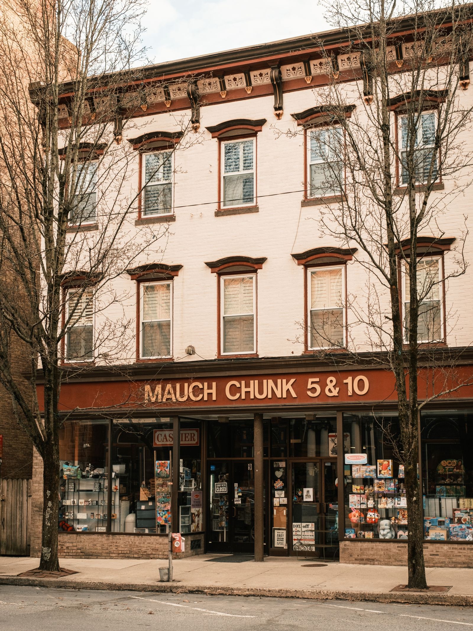Mauch Chunk 5 & 10, Jim Thorpe