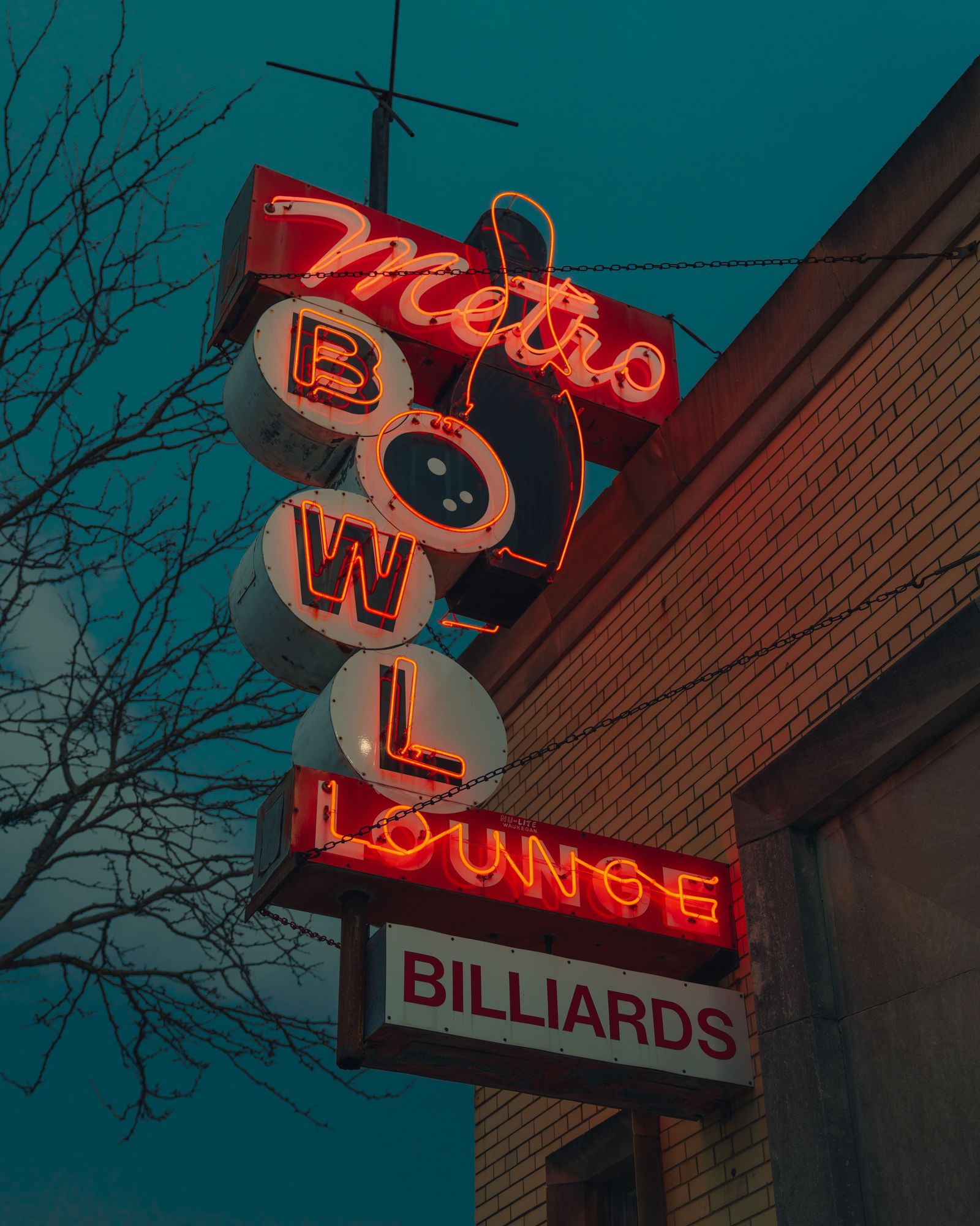 Metro Bowl Lounge 01