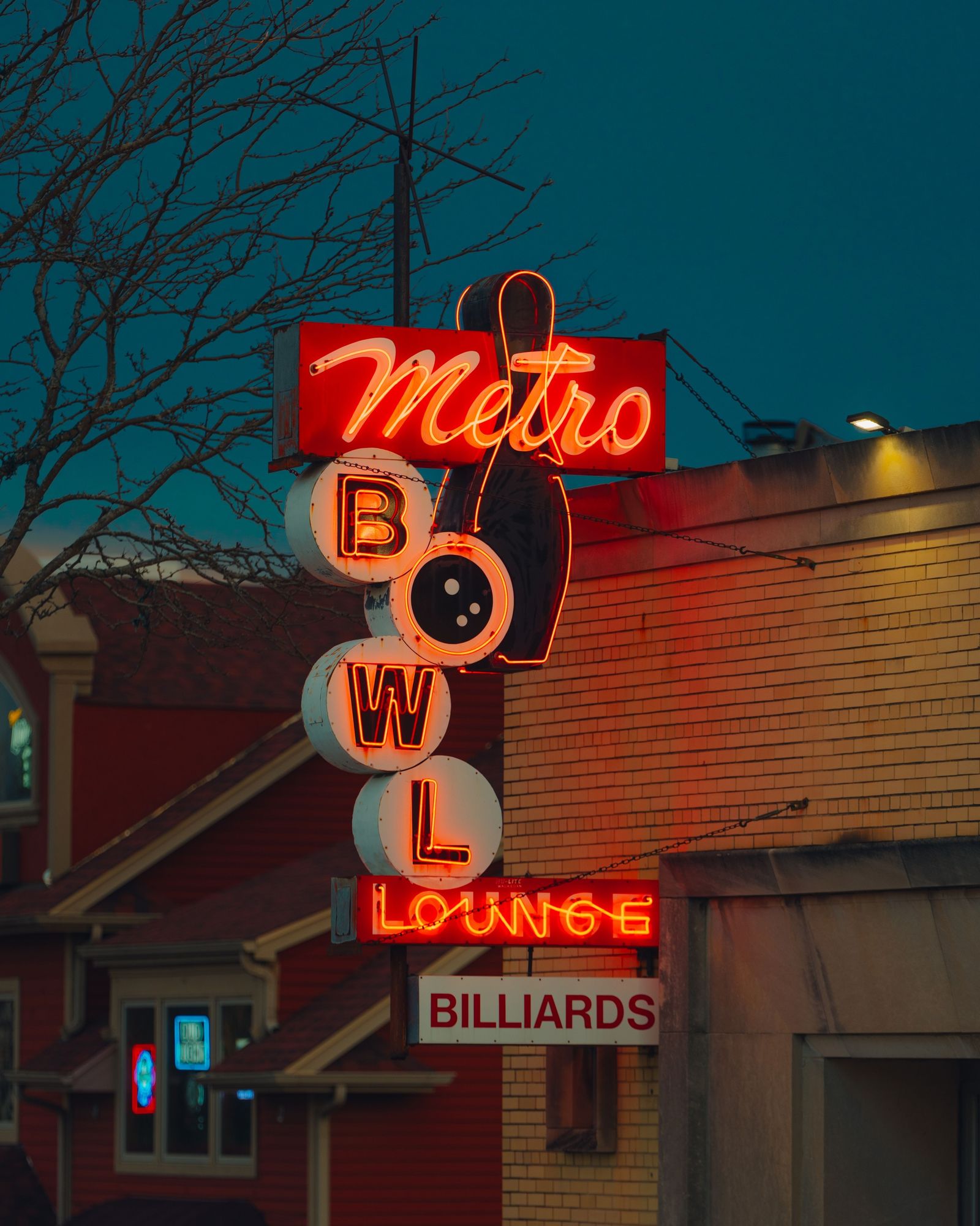 Metro Bowl Lounge 03