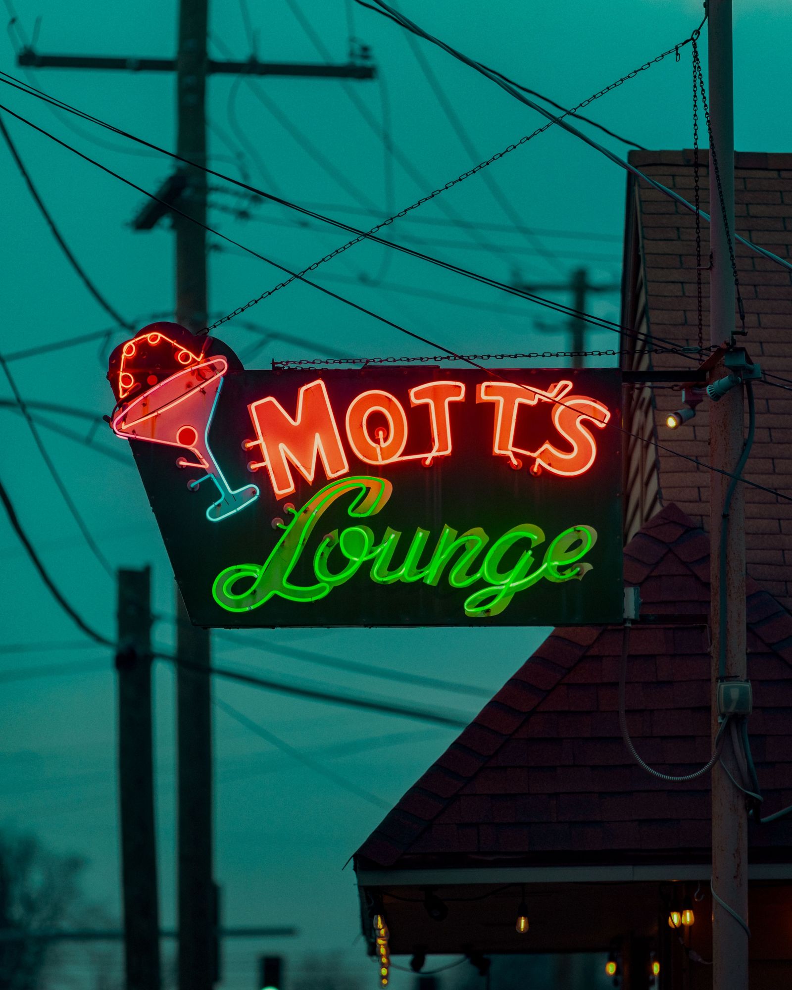 Mott's Lounge 02