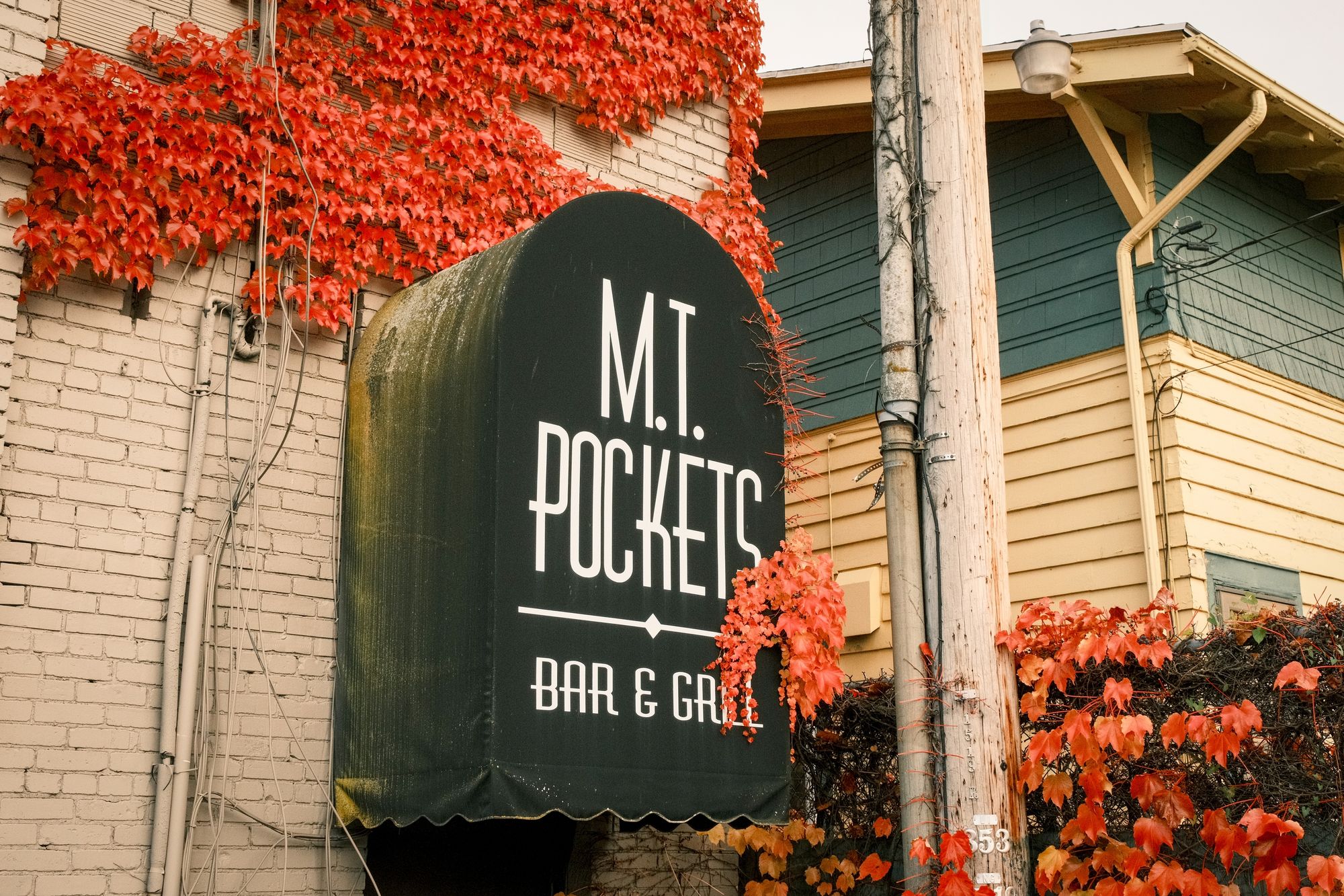 M.T. Pockets Bar & Grill, Buffalo