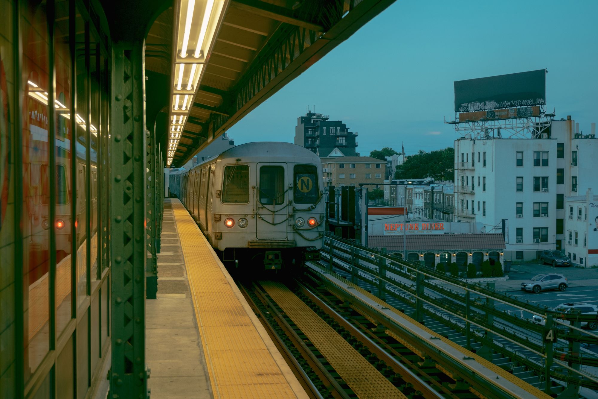 N Train at Astoria Blvd, Queens