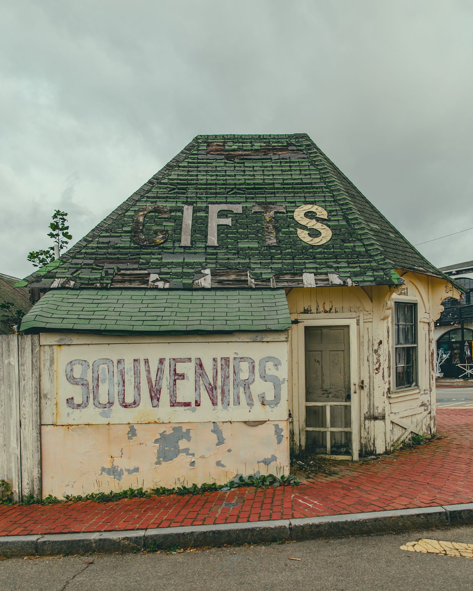 Oak Bluffs Gift Shop