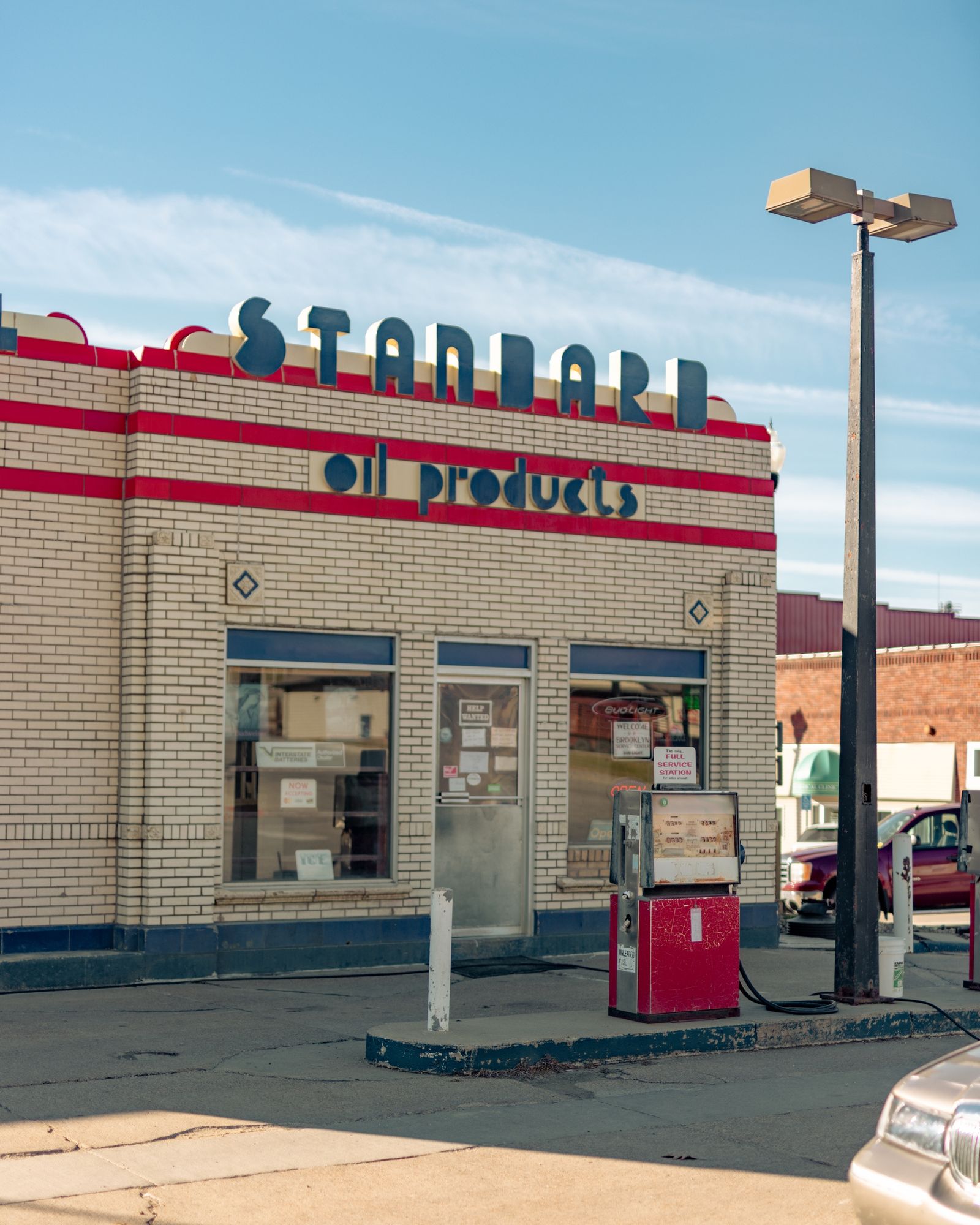 Old Standard Station 04