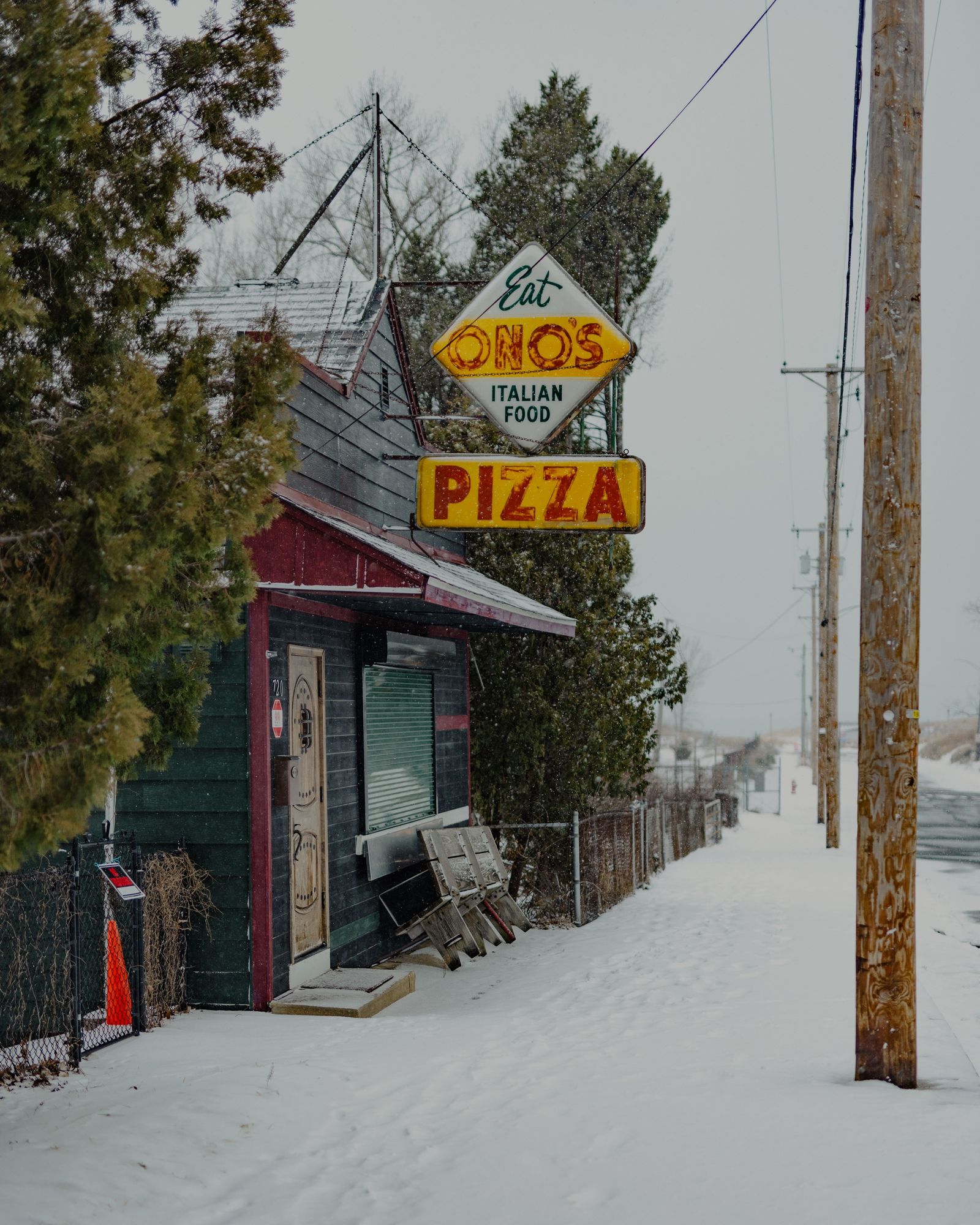 Ono's Pizza 01