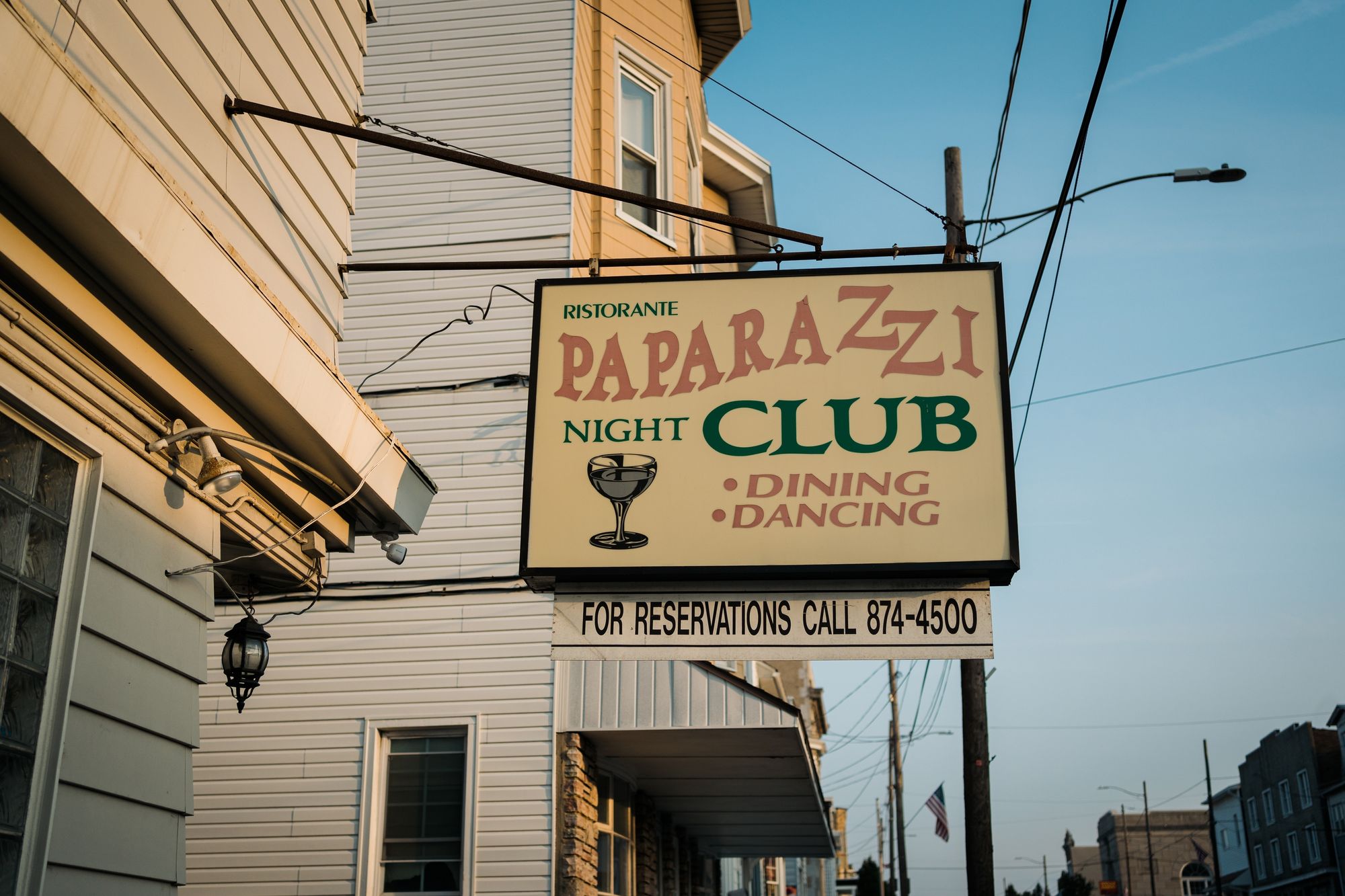 Paparazzi Club, Frackville