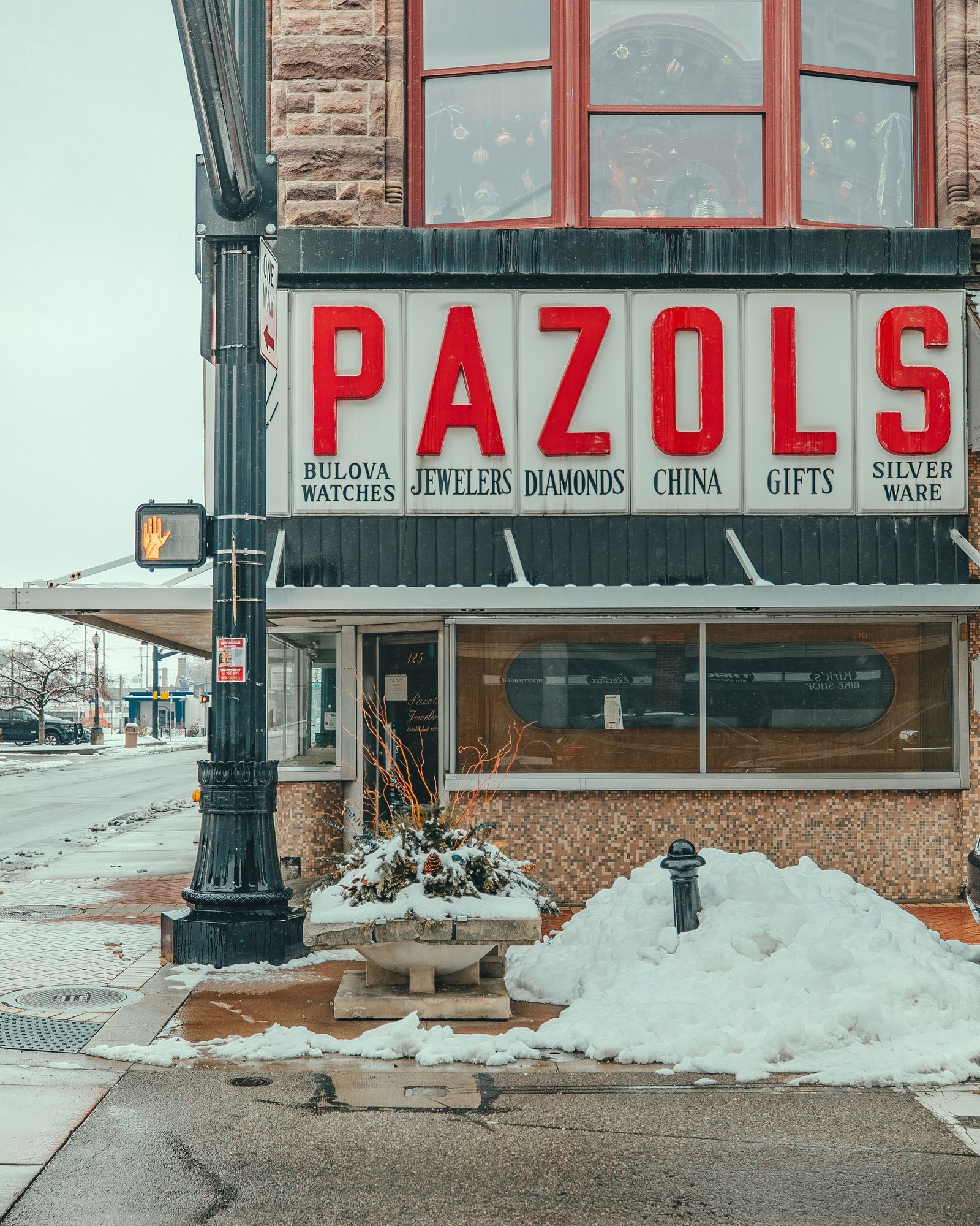 Pazols Jewelers 01