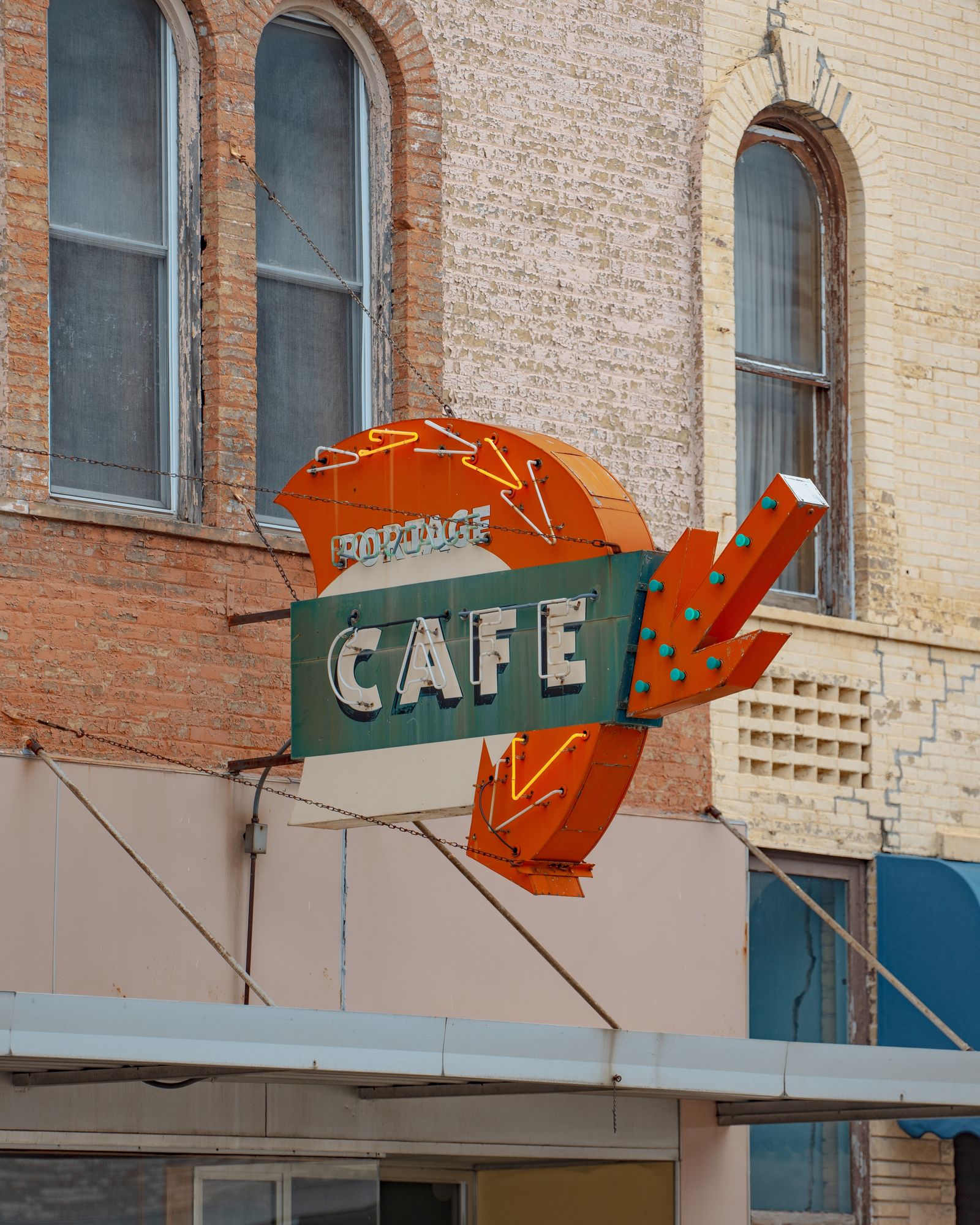 Portage Cafe 02