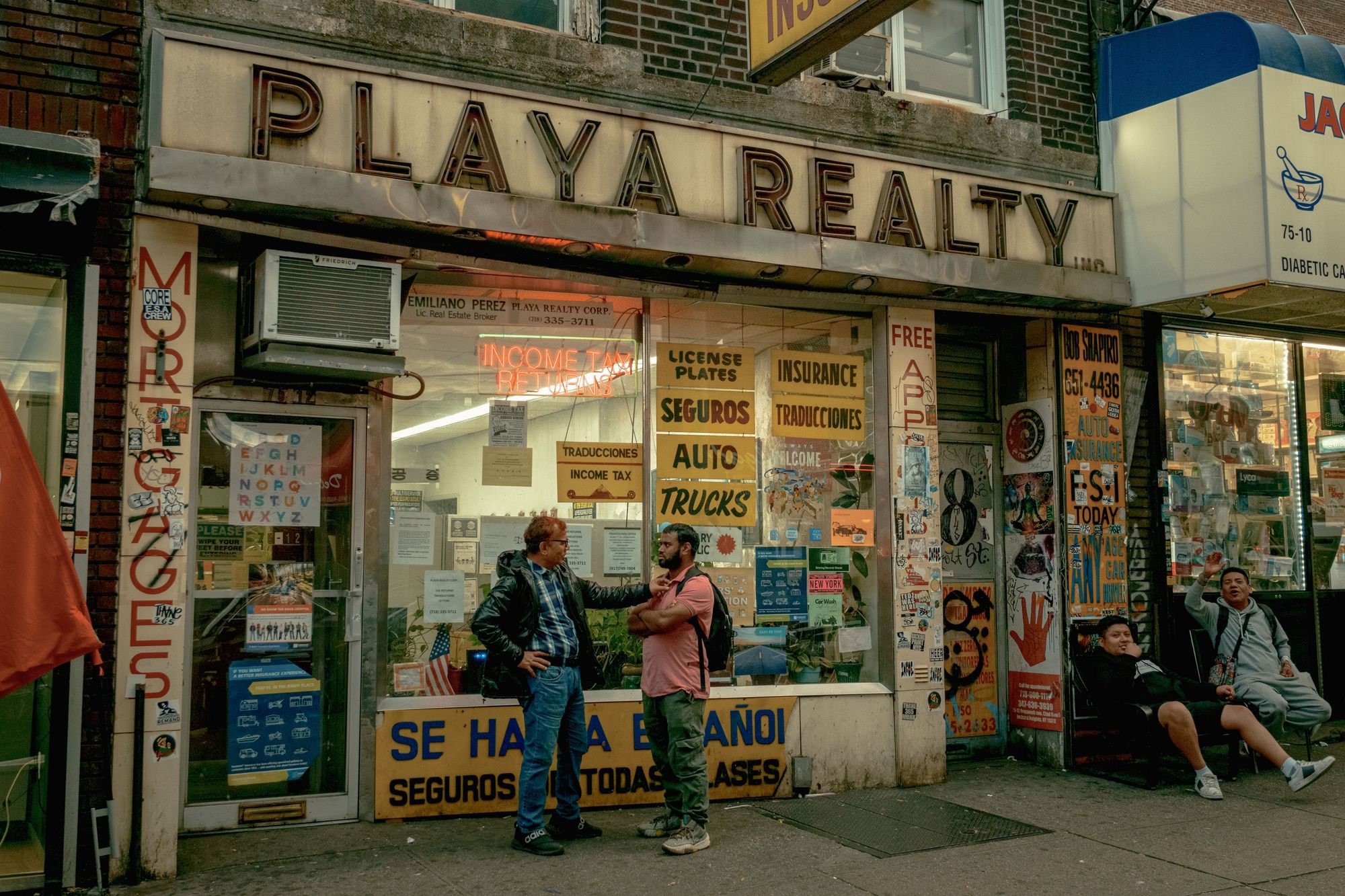 Playa Realty, Jackson Heights