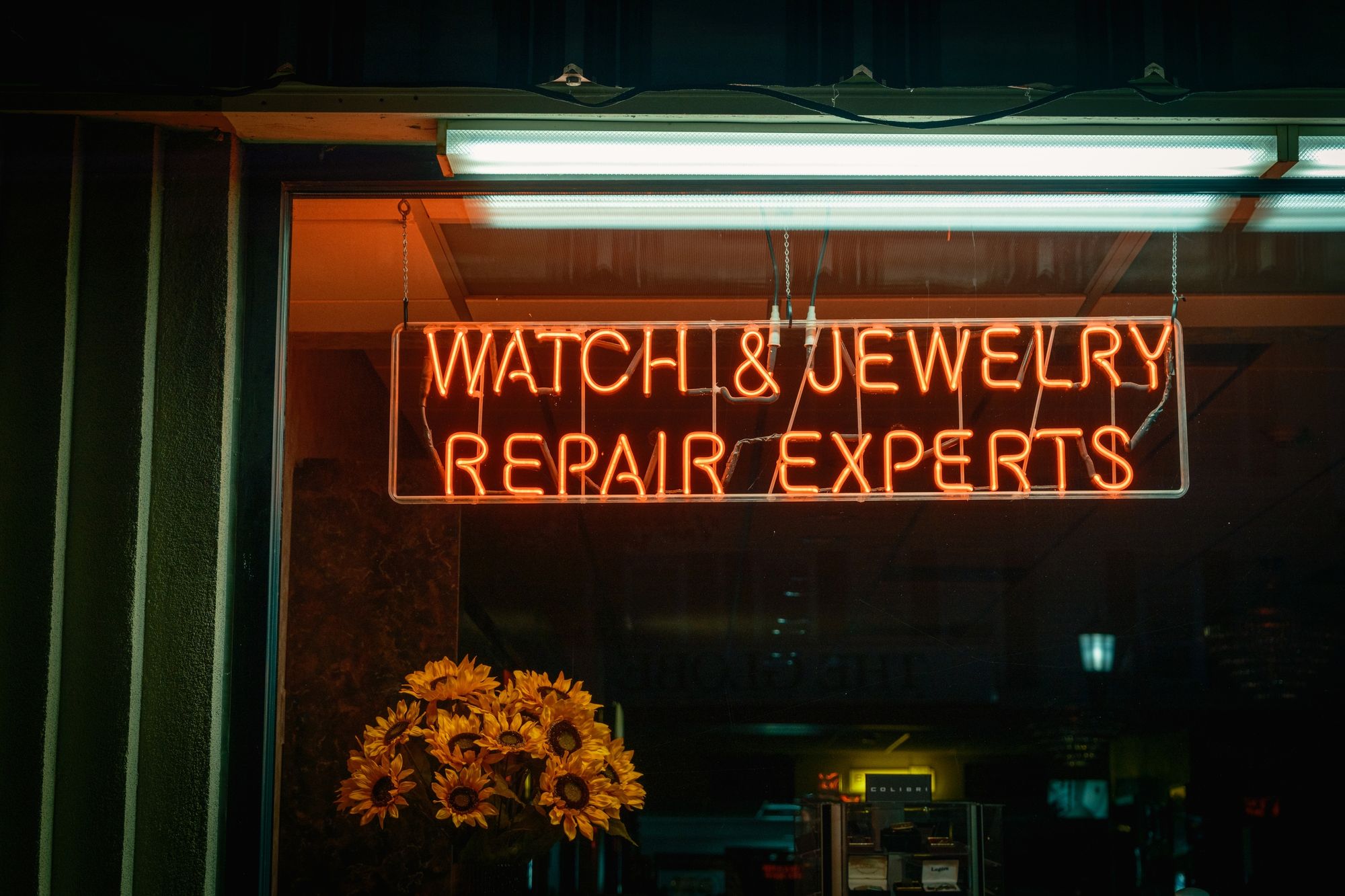 Rahn Jewelers Neon, East Aurora