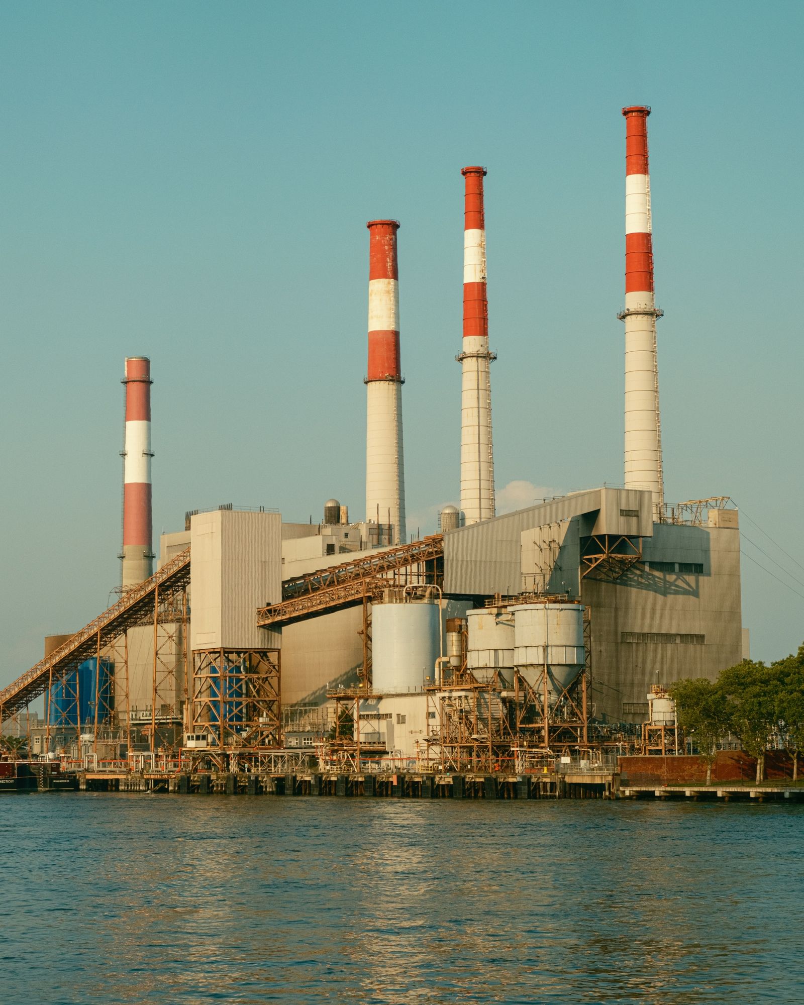 Ravenswood Generating Station, Queens