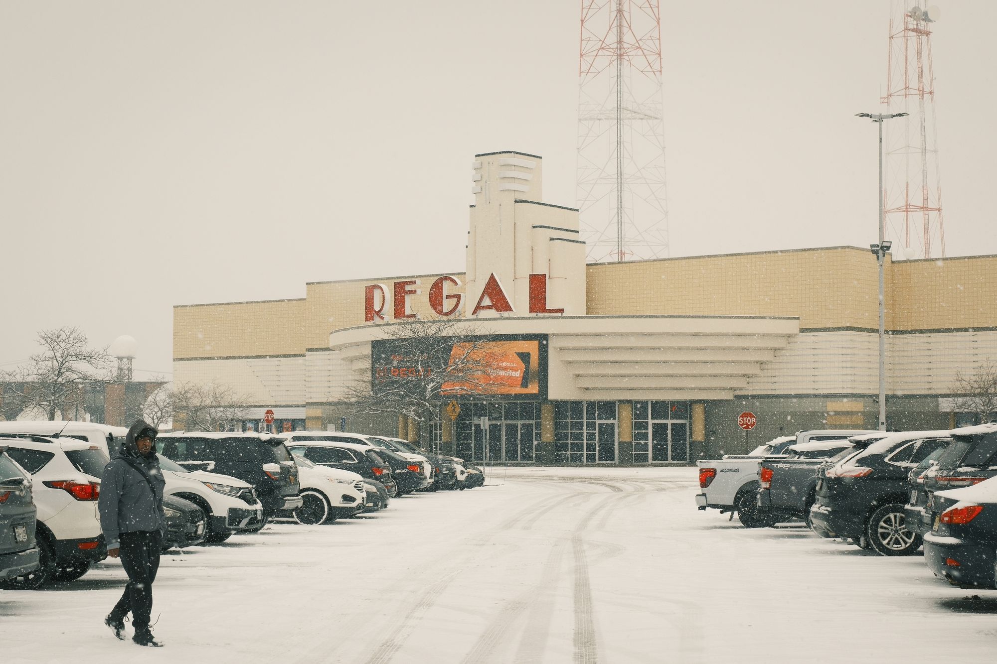 Regal Elmwood Center, Buffalo 02