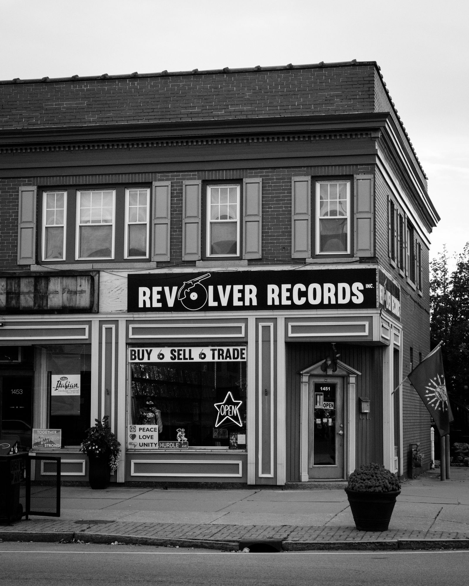 Revolver Records on Hertel, Buffalo 01