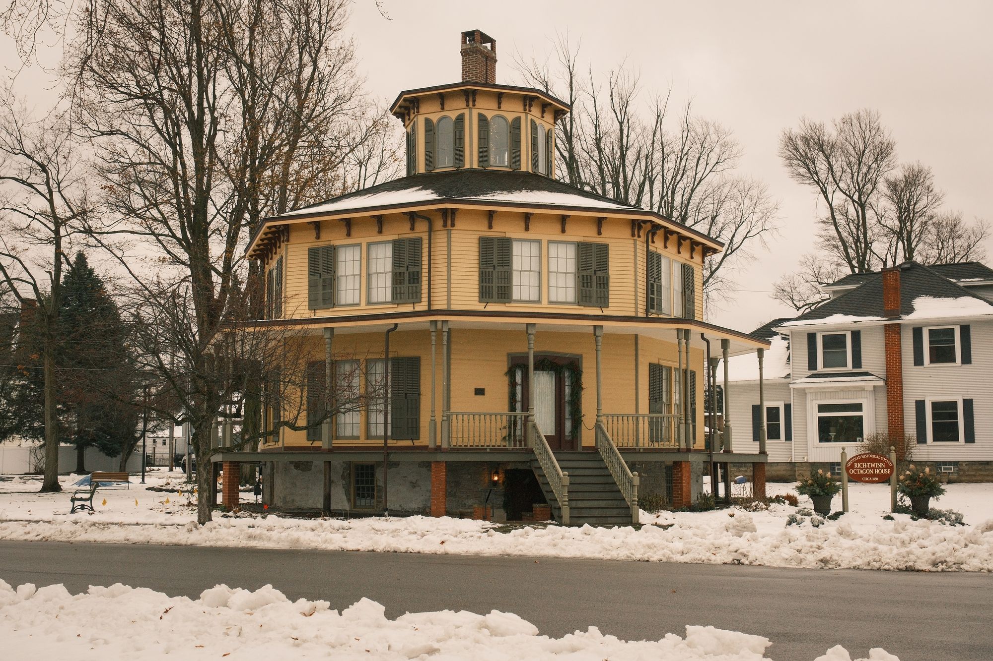 Rich-Twinn Octagon House, Akron