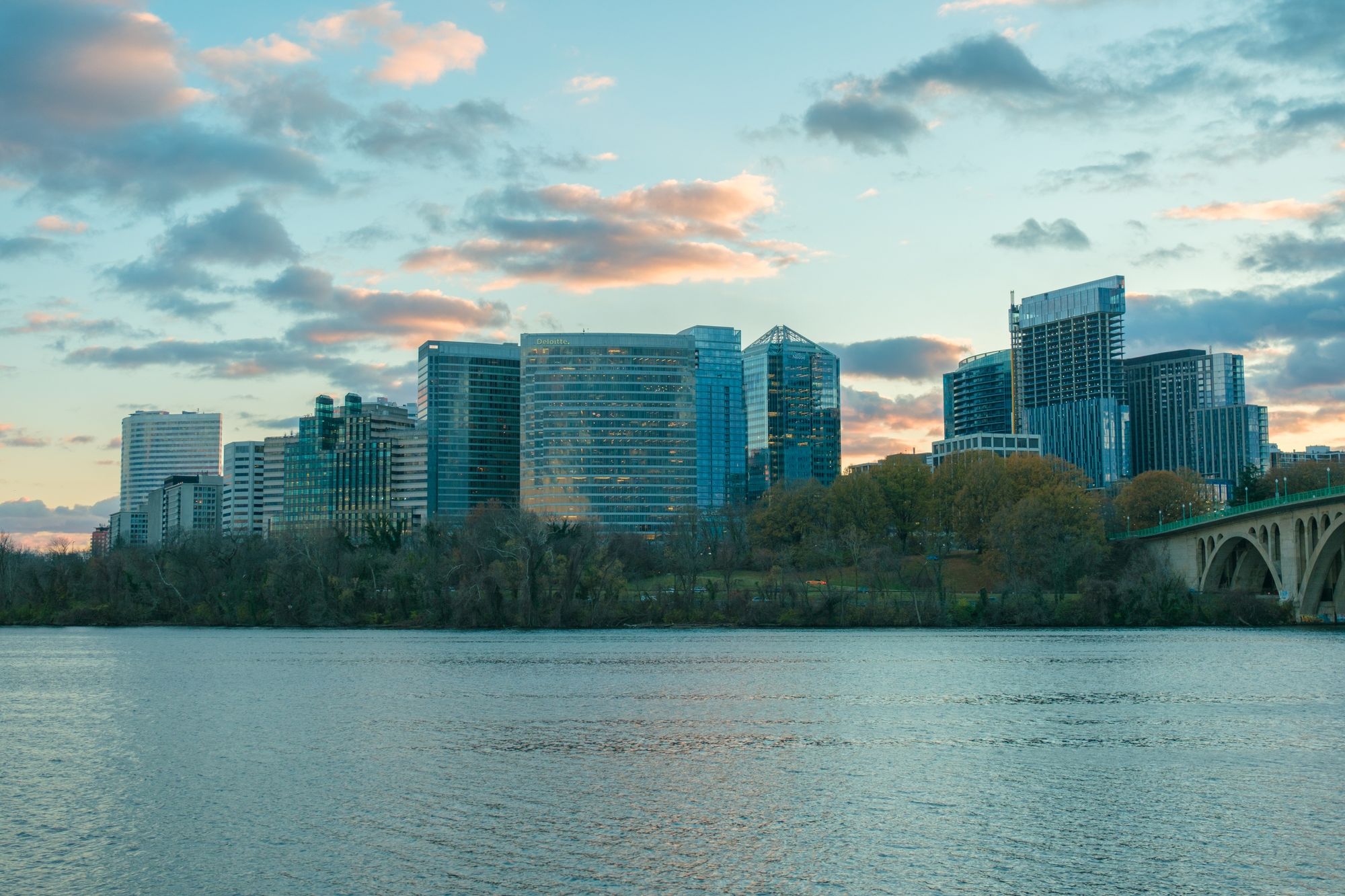 Rosslyn & The Potomac
