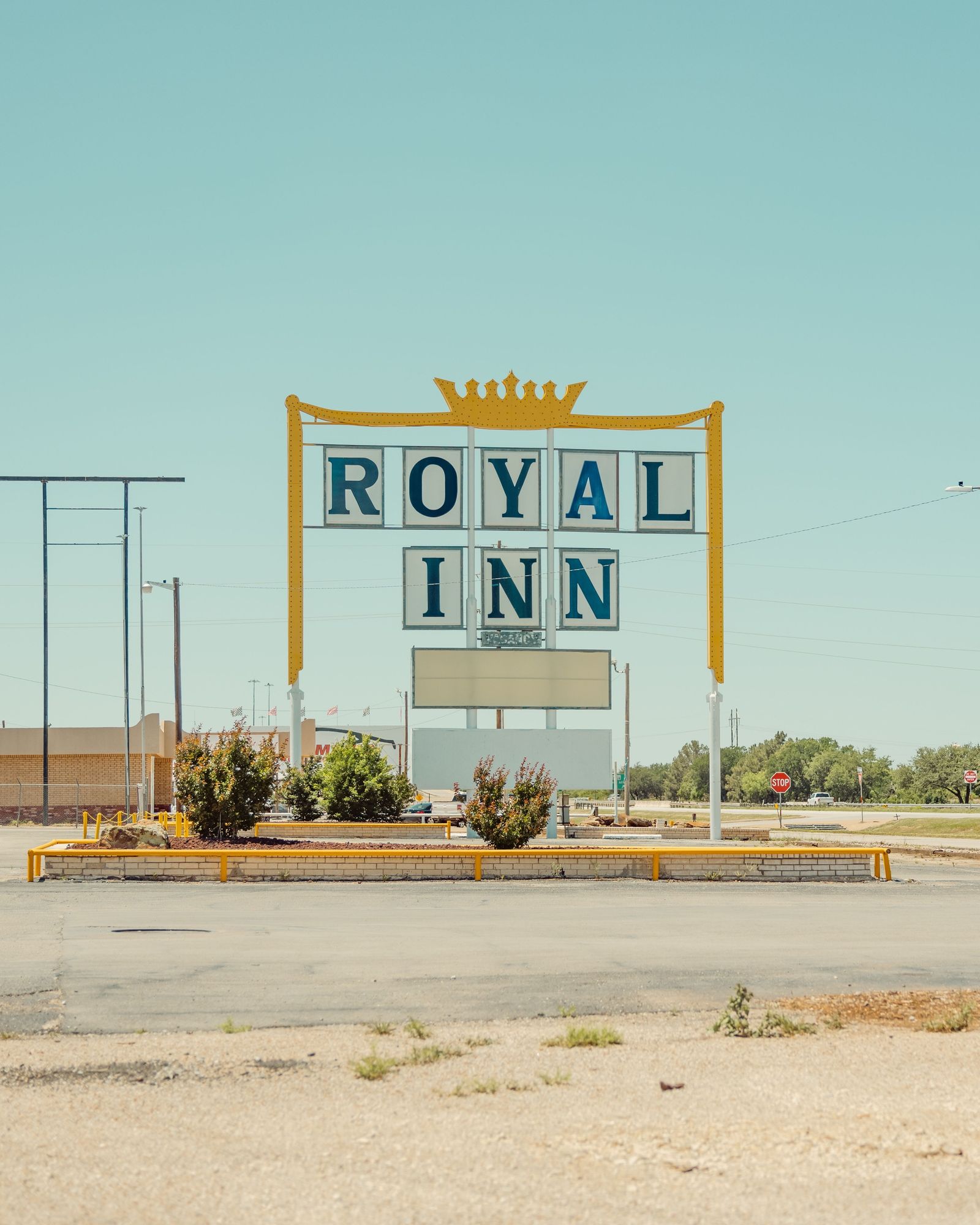 Royal Inn 01