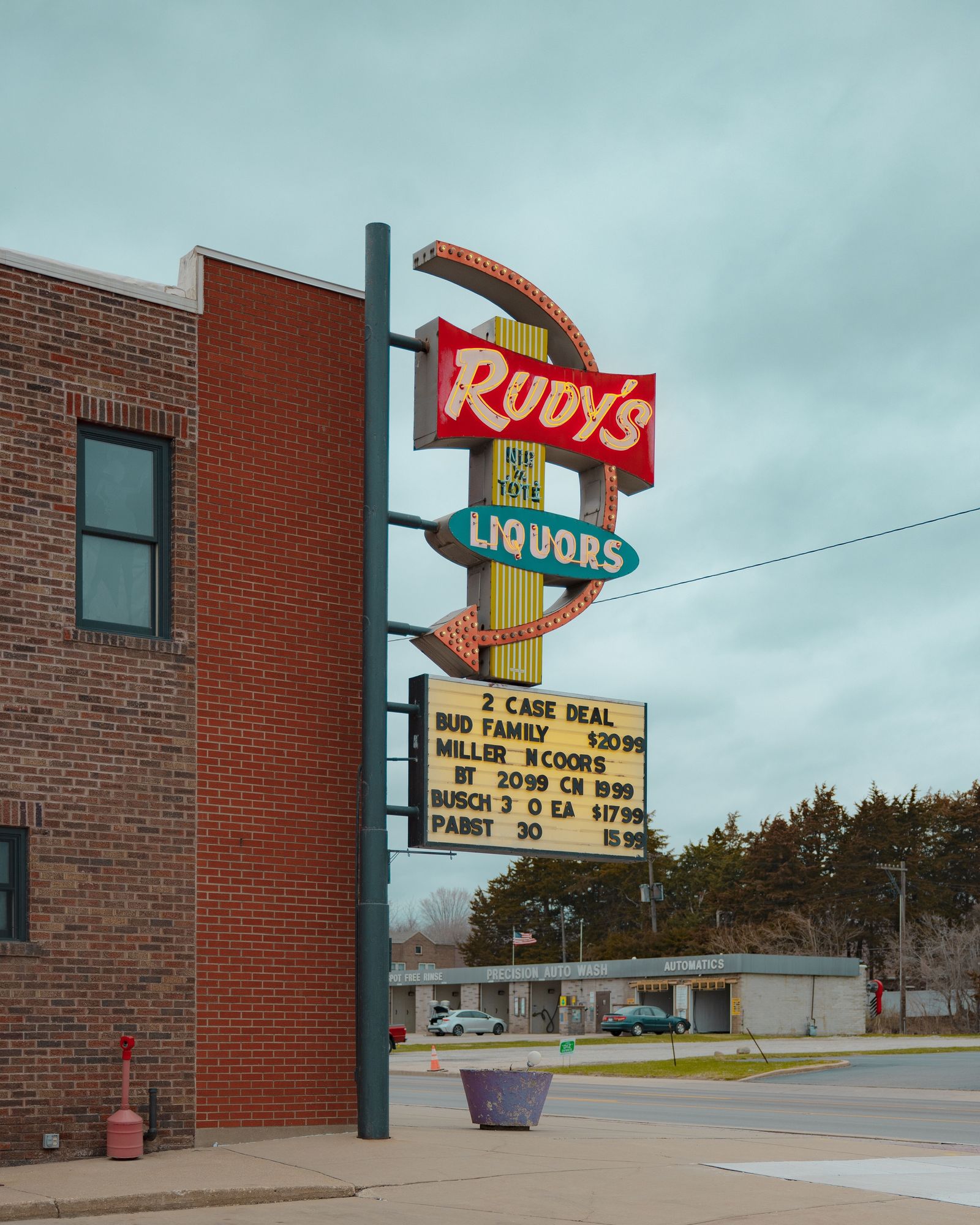 Rudy's Liquors 02