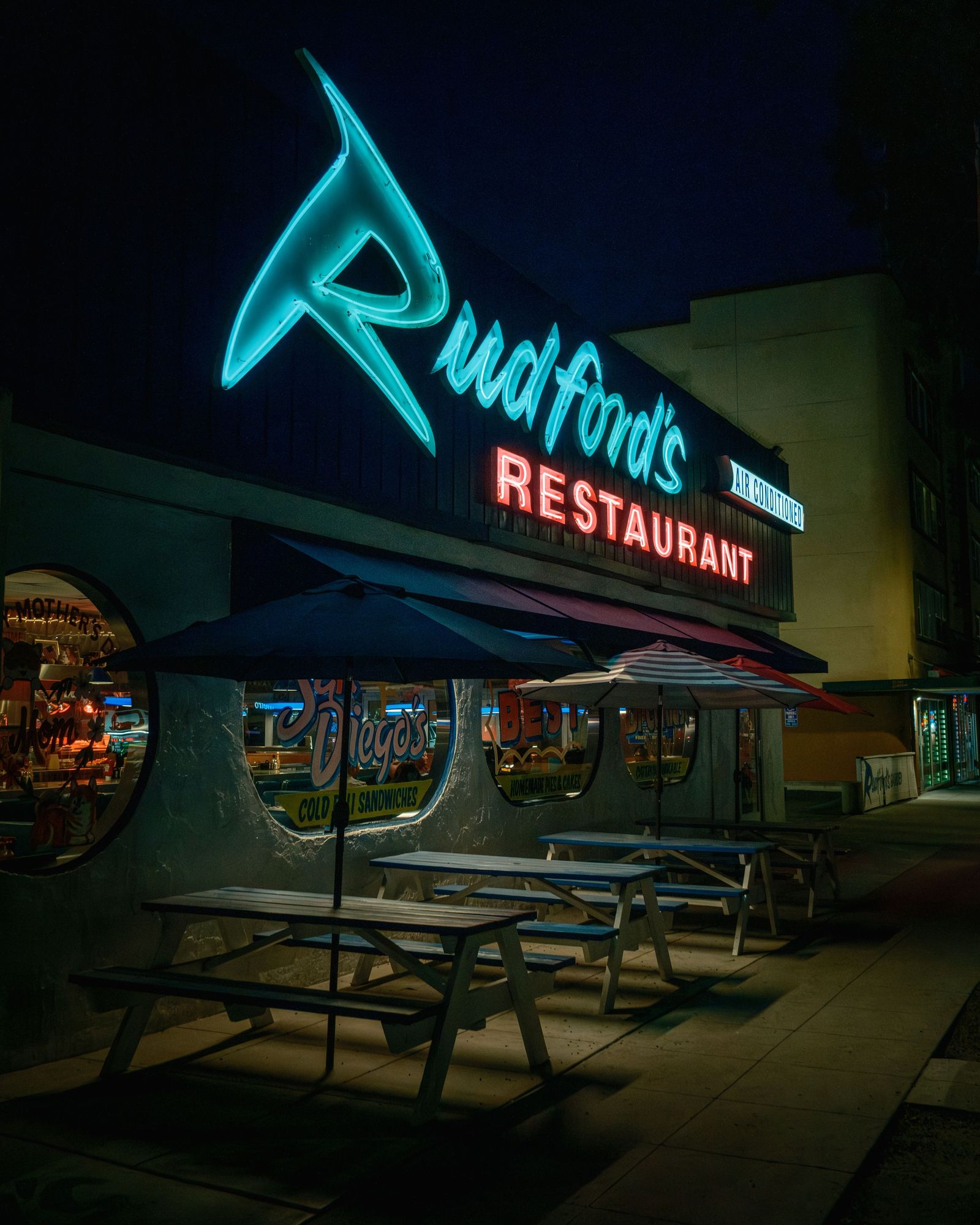Rudford's Restaurant Neon, San Diego