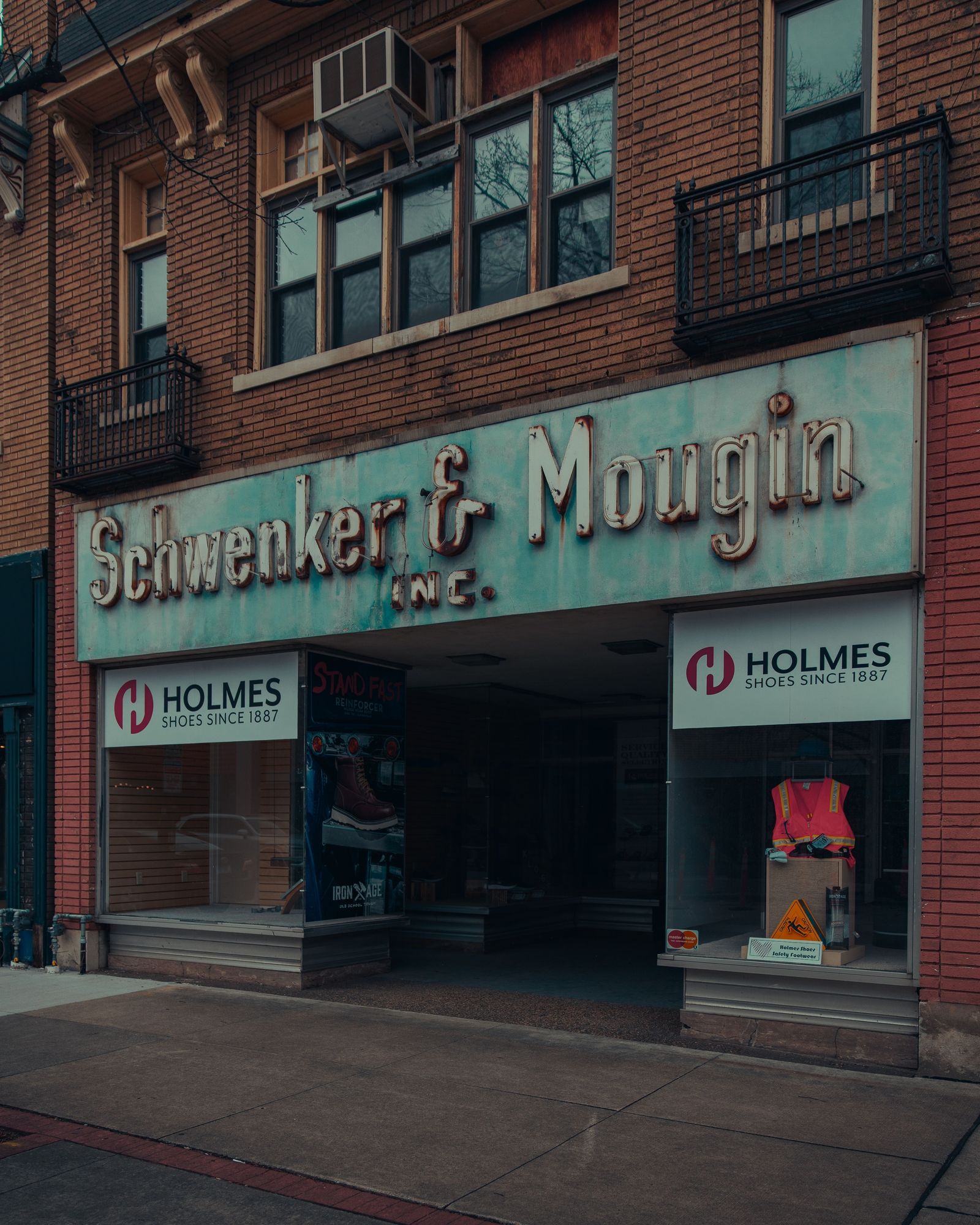 Schwenker & Mougin Sign