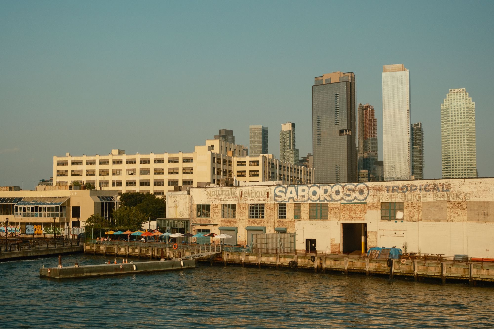 Saboroso Tropical, Long Island City 02