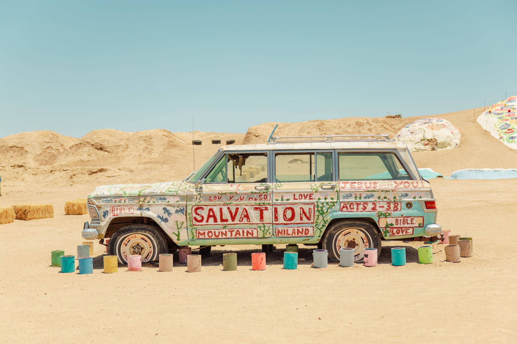 Salvation Mountain 10