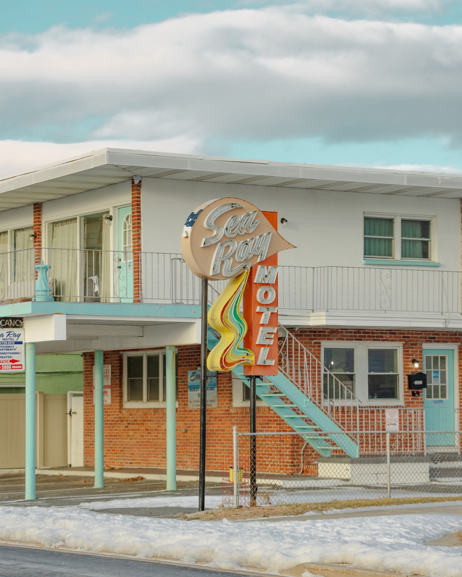 Sea Ray Motel in Winter 01