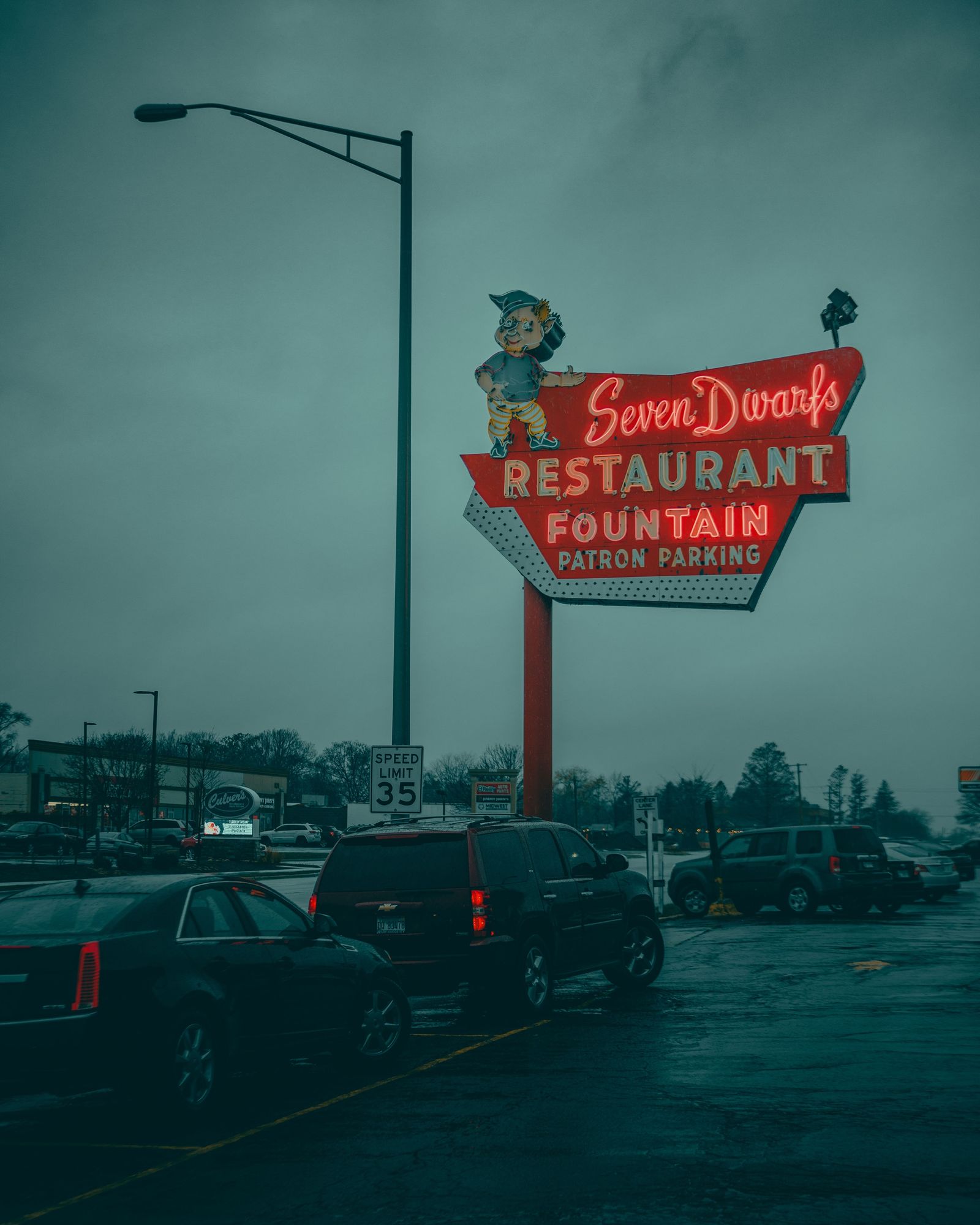 Seven Dwarfs Restaurant 01