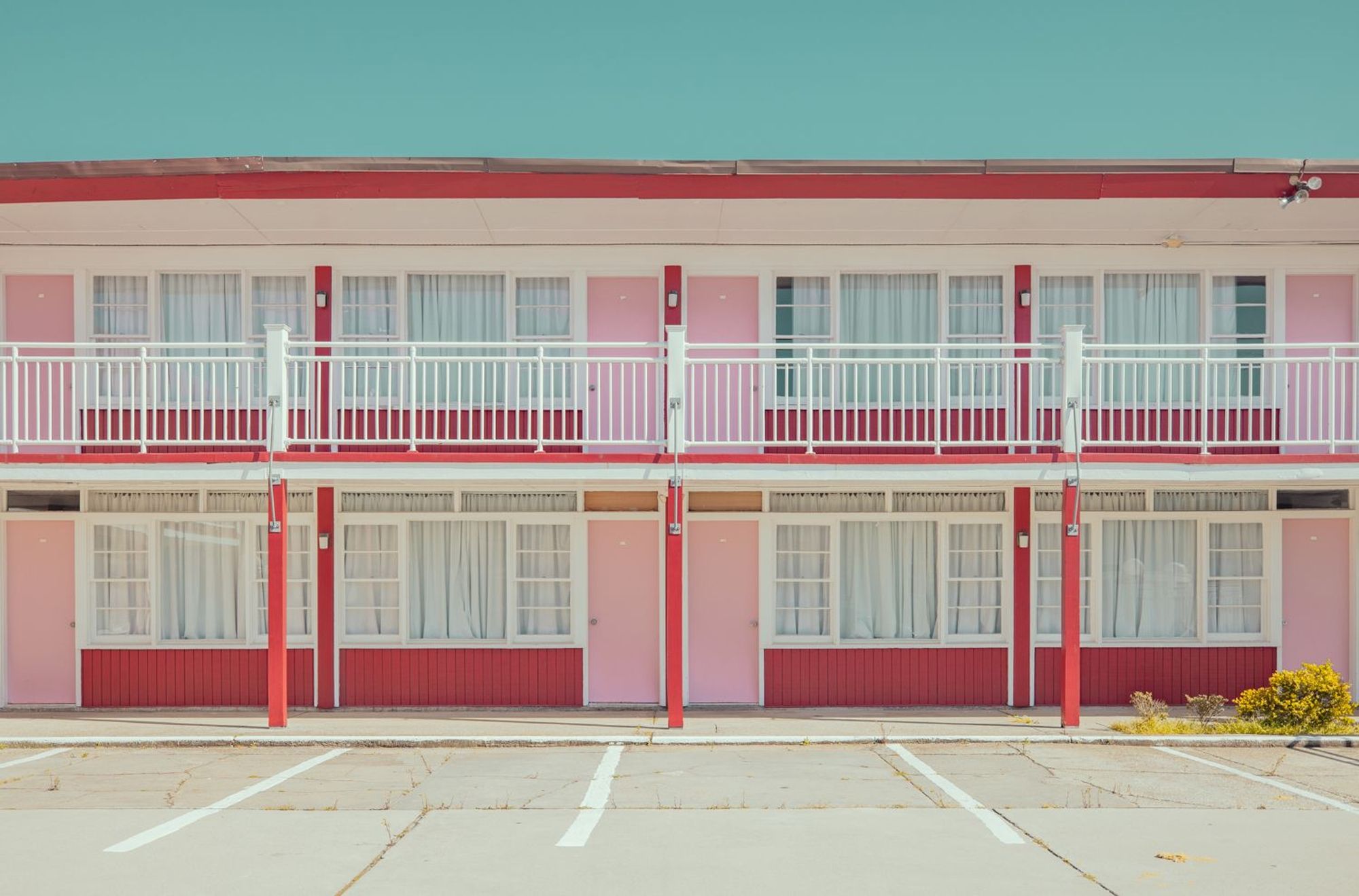 Skylark Motel Facade
