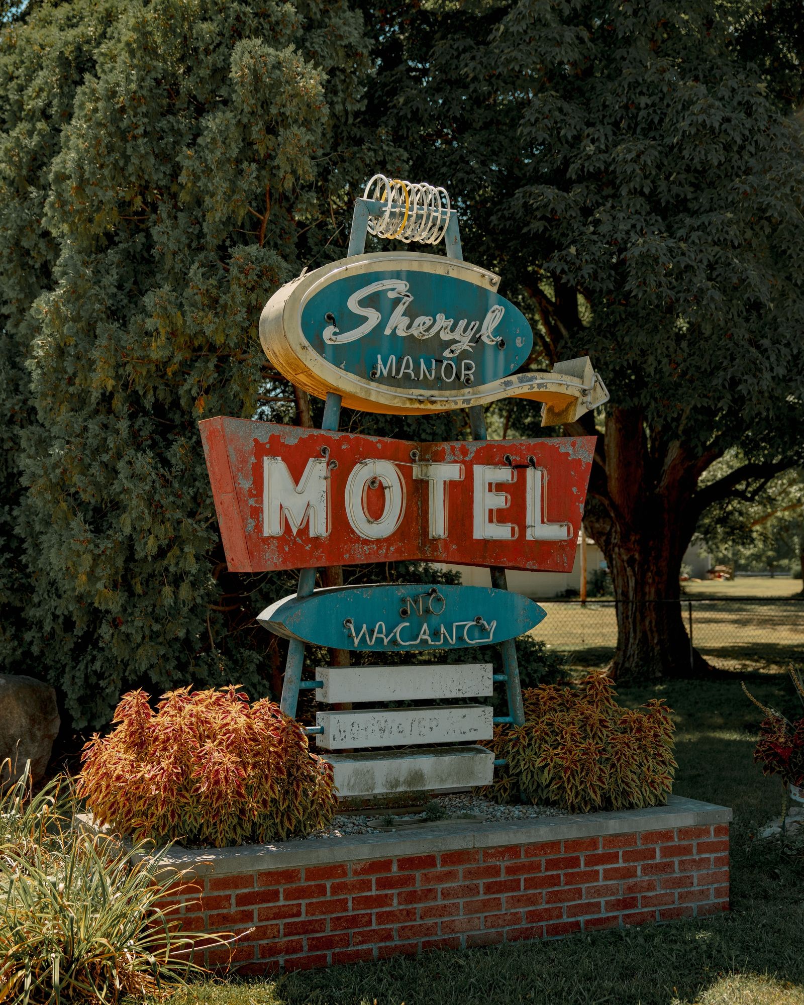 Sheryl Manor Motel