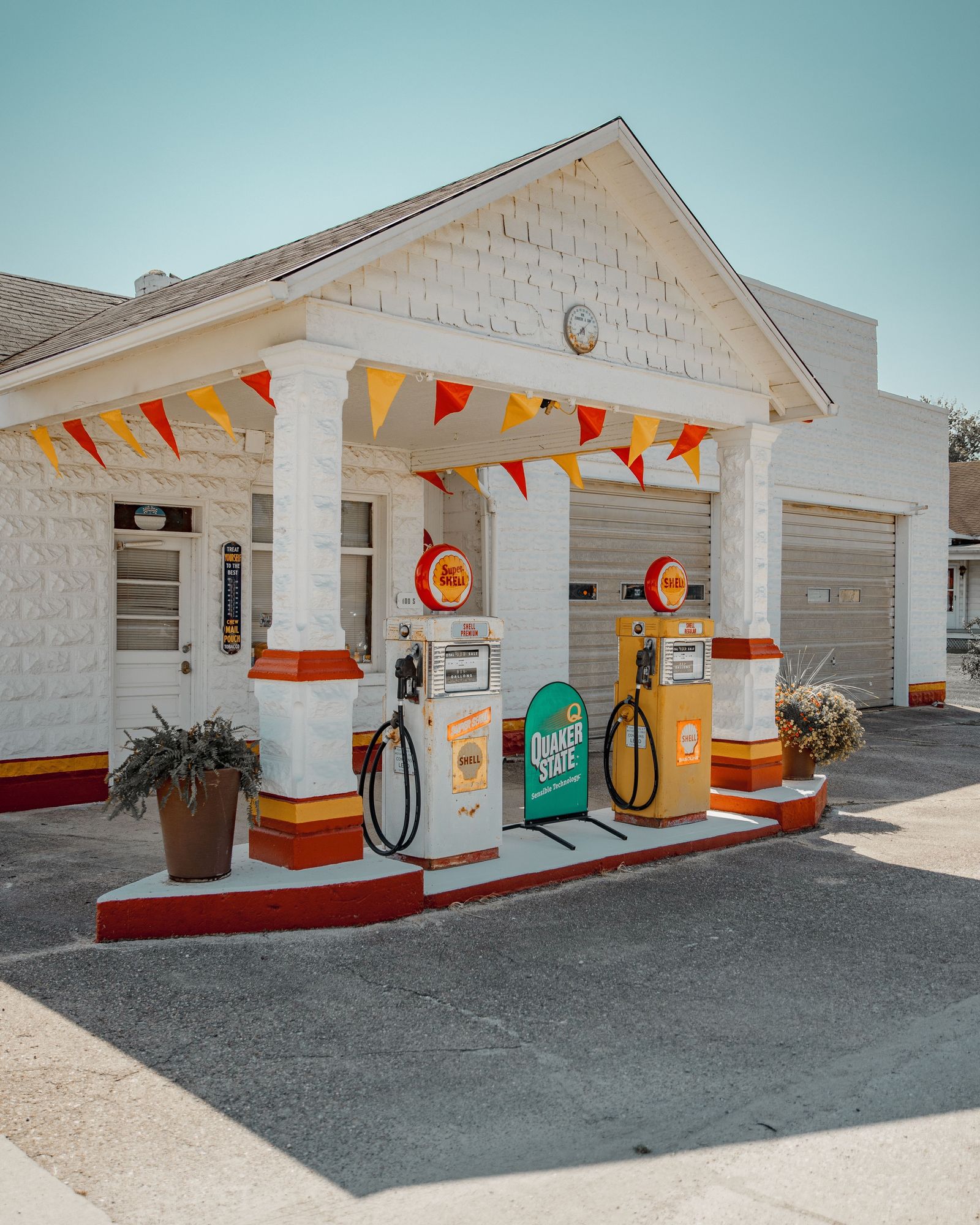 Sigel Shell Service Station 05